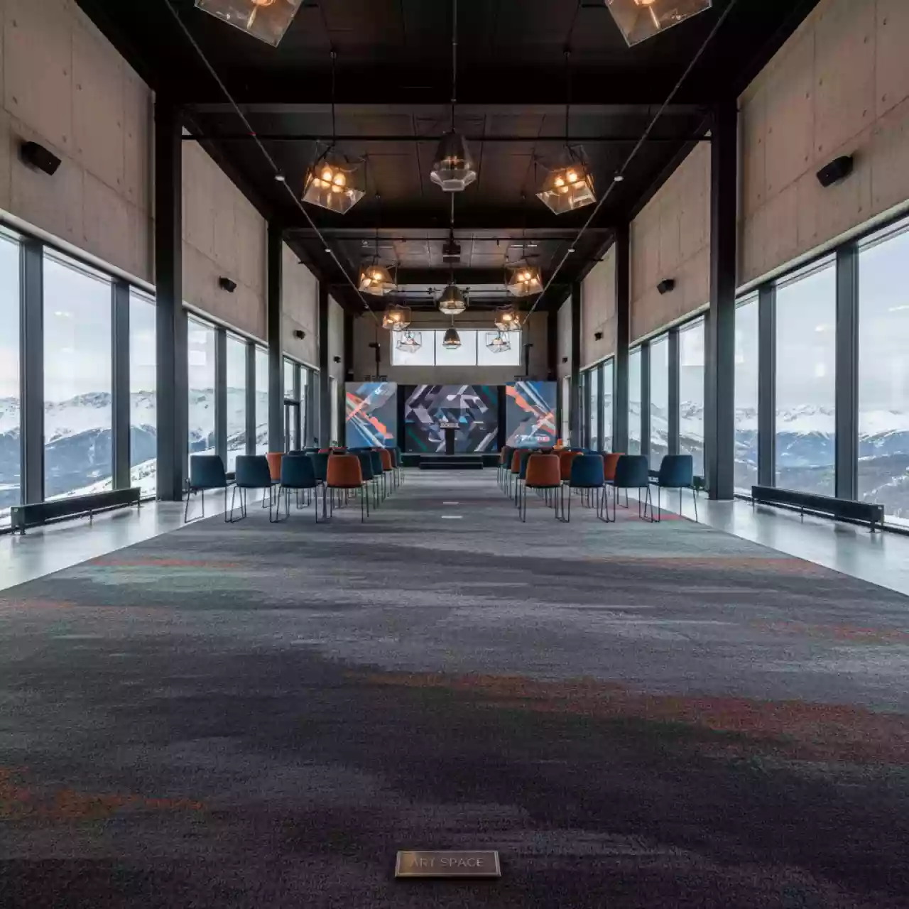 Аренда Ковер 101 на площадке Rosa Peak (2320м) — ART SPACE