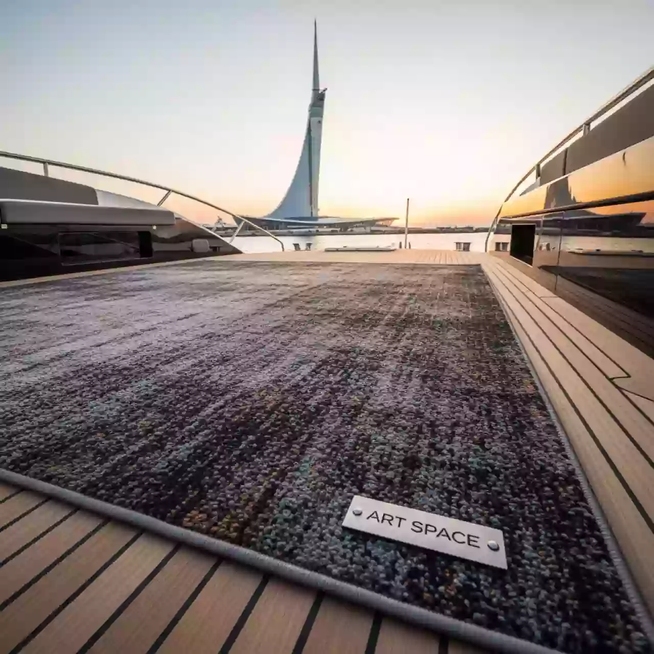 Аренда Ковер 116 на VIP теплоходе (Морпорт Сочи) — ART SPACE