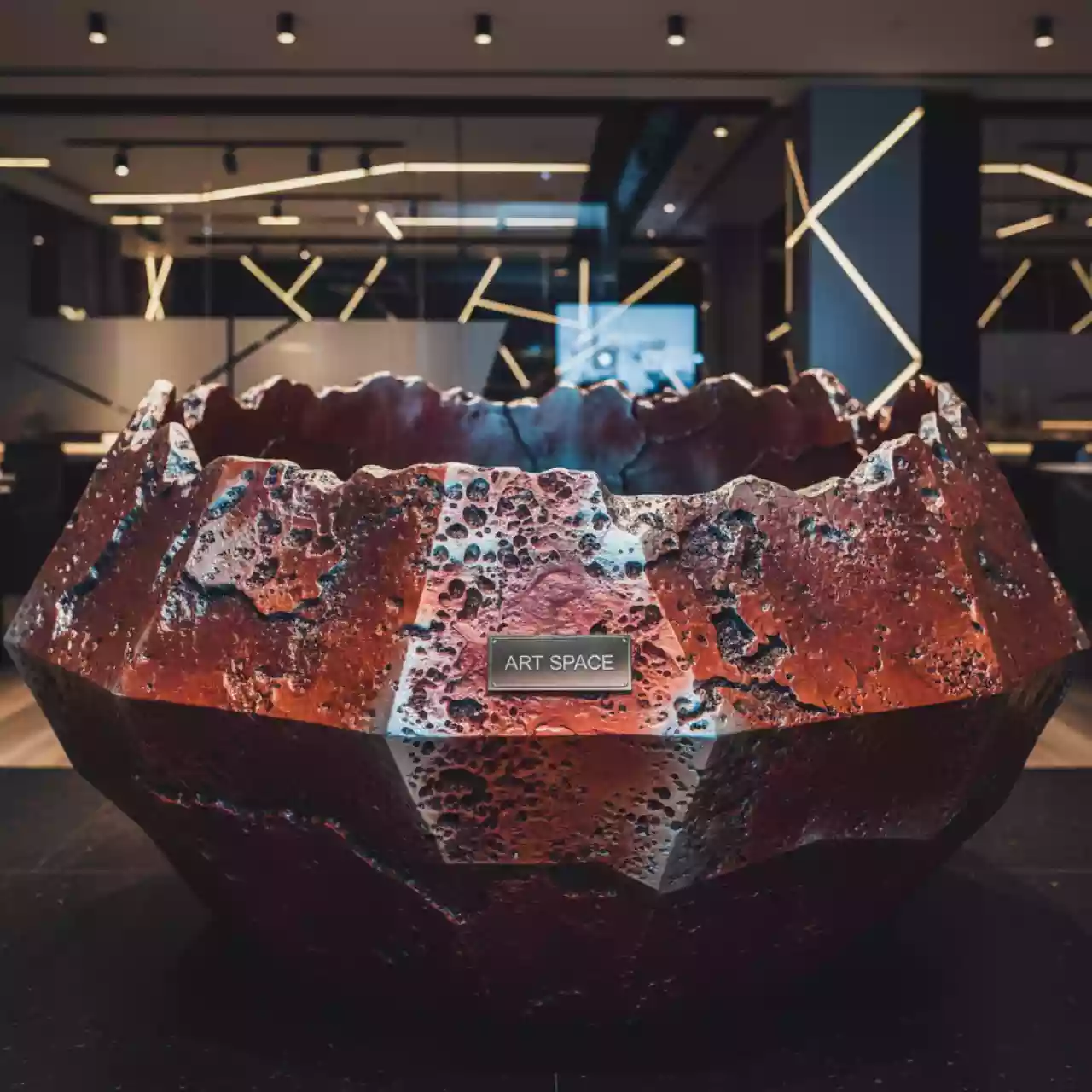 Аренда Кратер марсианский средний в ресторане «Баран-Рапан» — ART SPACE