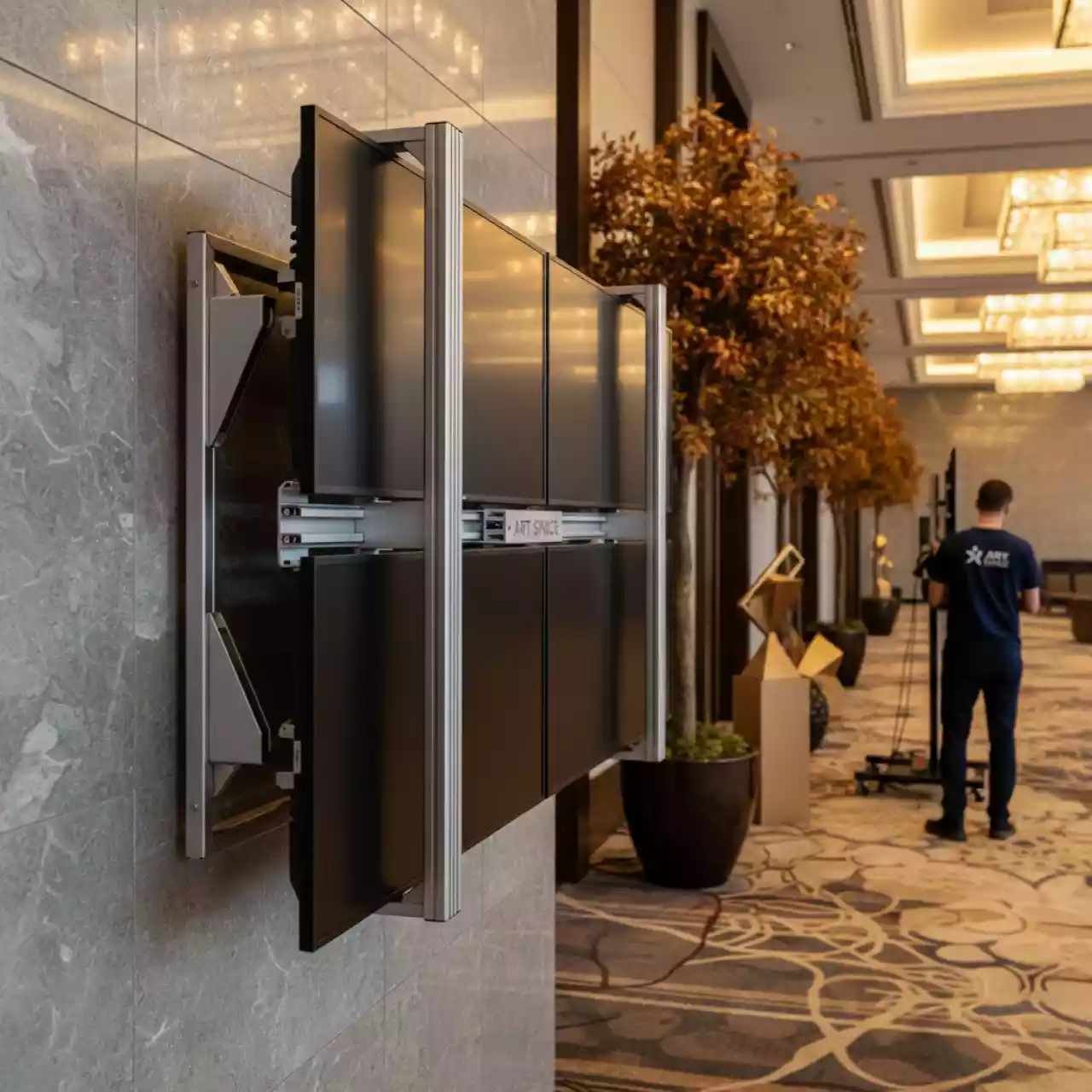 Аренда Крепление настенное для видеостен Wize Pro 37 55 VW55GX в Grand Karat Sochi — ART SPACE