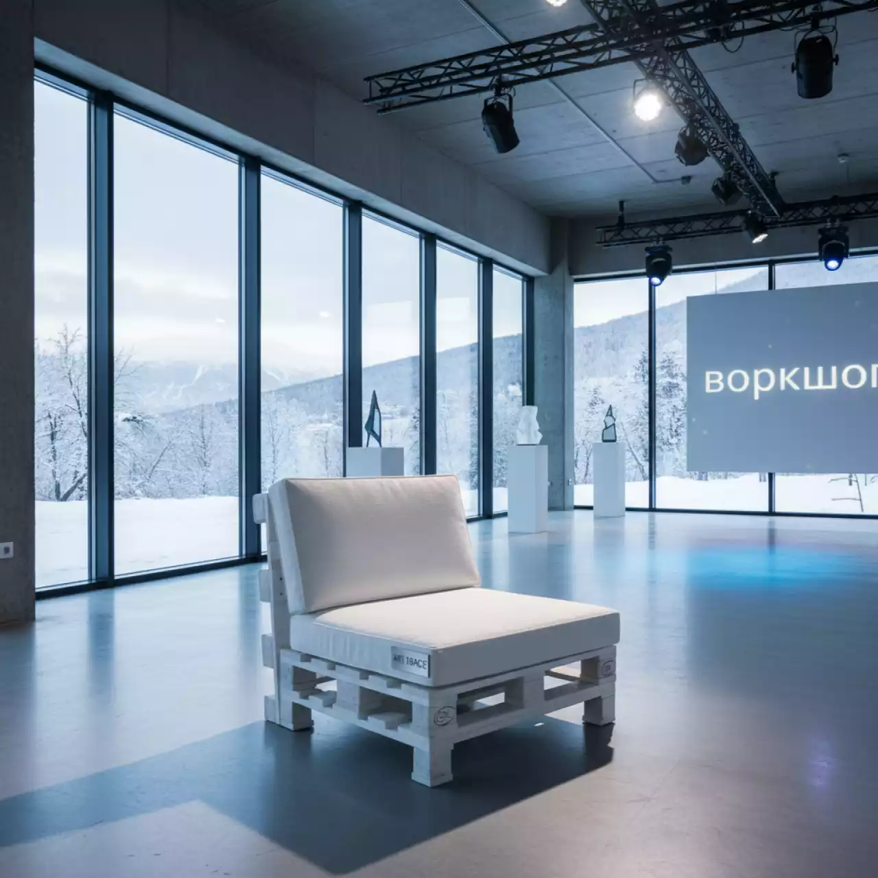 Аренда Кресла паллетные белые со съемной спинкой 70х83х71 см в Alpha Sirius — ART SPACE