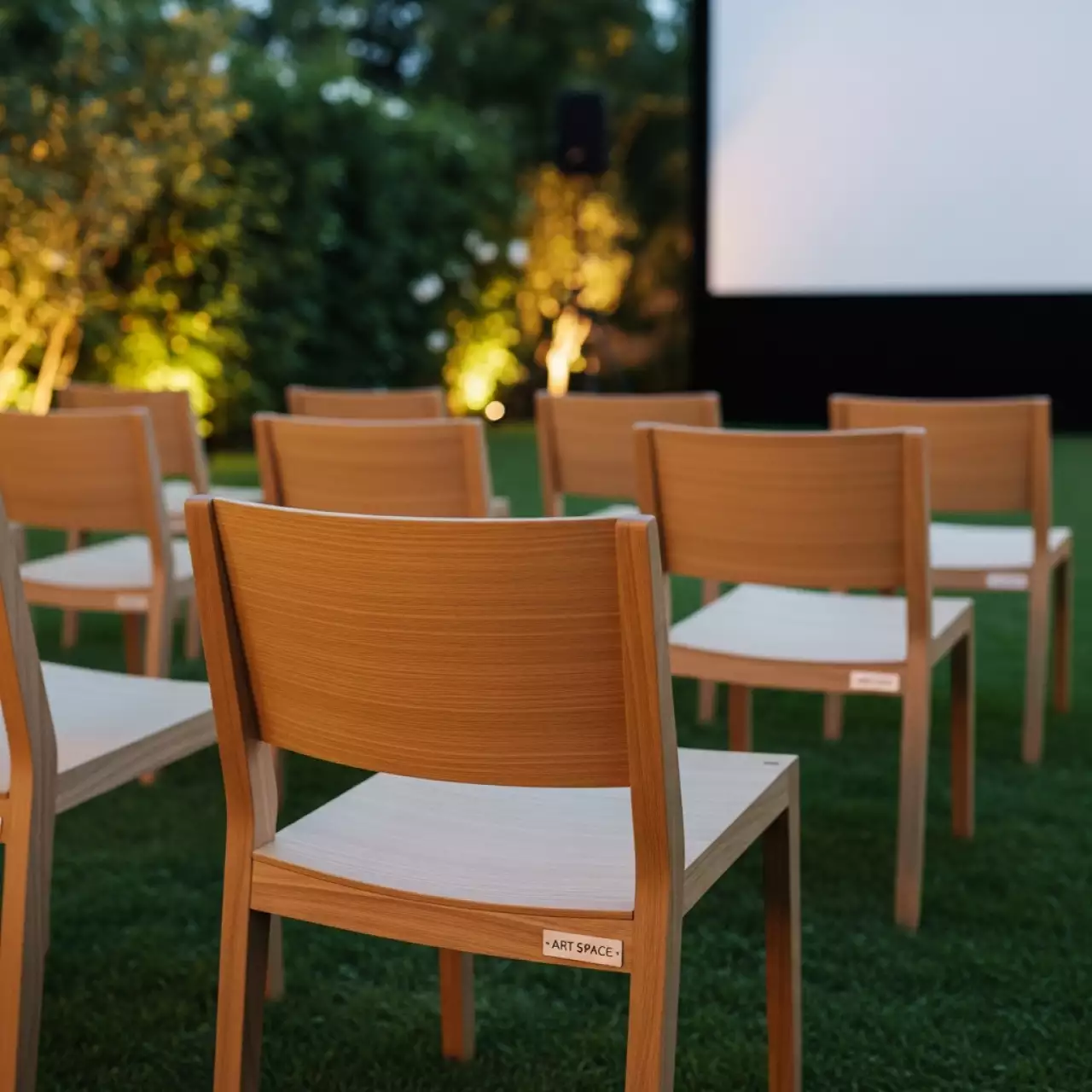 Аренда Кресло 3 позиционное Оливер 73х67х115 см дерево в санатории «Черноморье» — ART SPACE