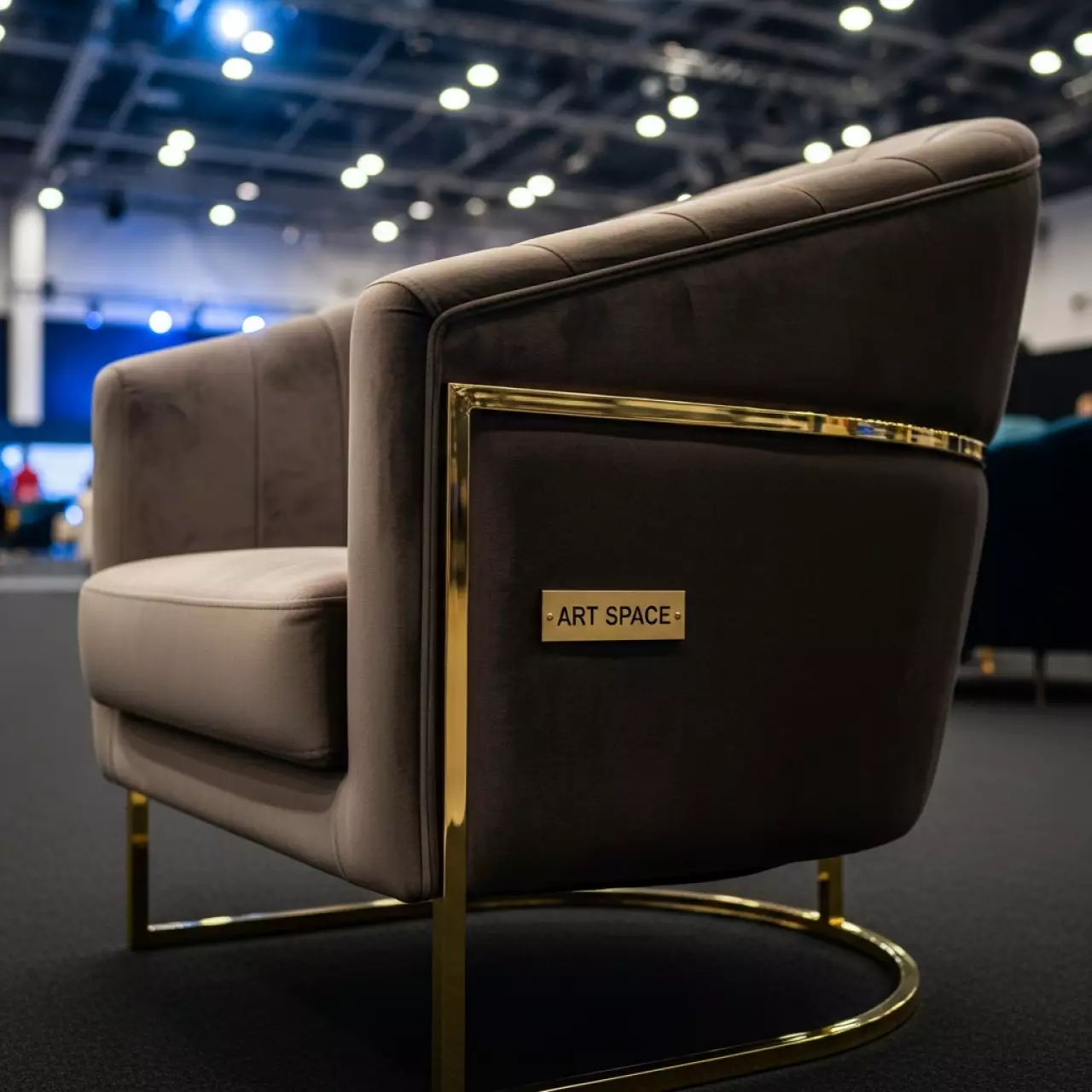 Аренда Кресло Антуан в Red Arena — ART SPACE
