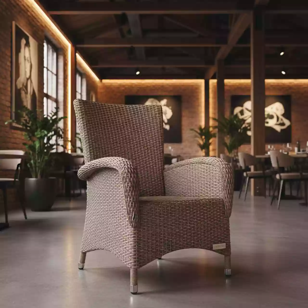 Аренда Кресло Bursa бежево коричневое с регулируемой спинкой искусственный ротанг в ресторане «Высота 5642» — ART SPACE