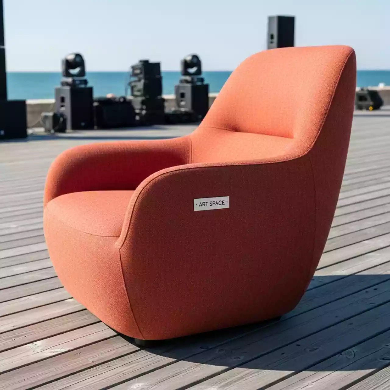 Аренда Кресло Cassis терракотовое на пляже «Маяк» — ART SPACE