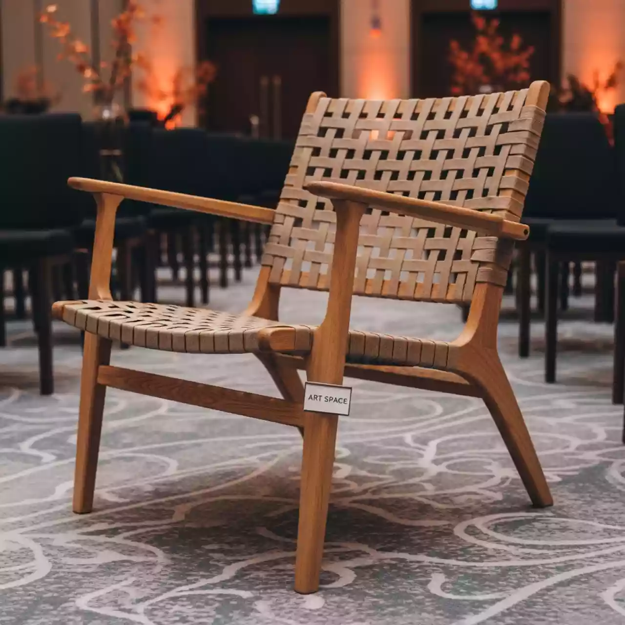 Аренда Кресло деревянное плетеное Heron в Pullman Sochi Centre — ART SPACE