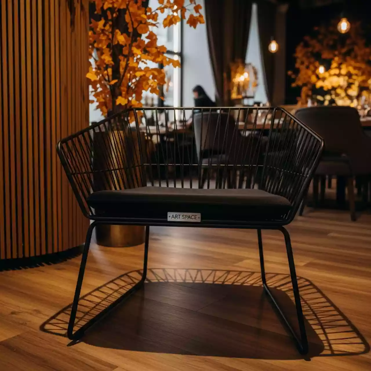 Аренда Кресло Diamond Black в ресторане «Сыроварня» — ART SPACE