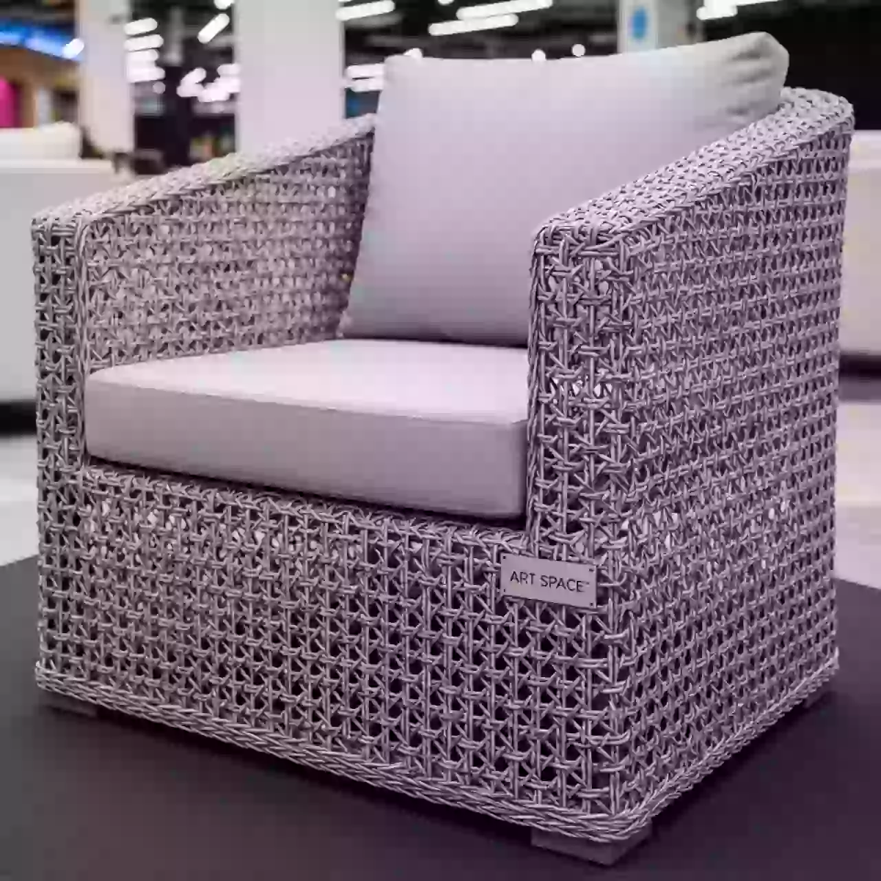 Аренда Кресло из искусственного ротанга Diana цвет серо белый в ледовом дворце «Роза Хутор» — ART SPACE