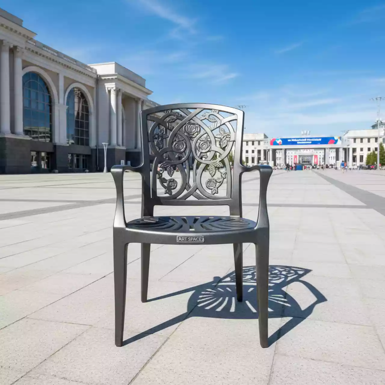 Аренда Кресло из литого алюминия Лион 3 Lion 3 на Медальной площади — ART SPACE