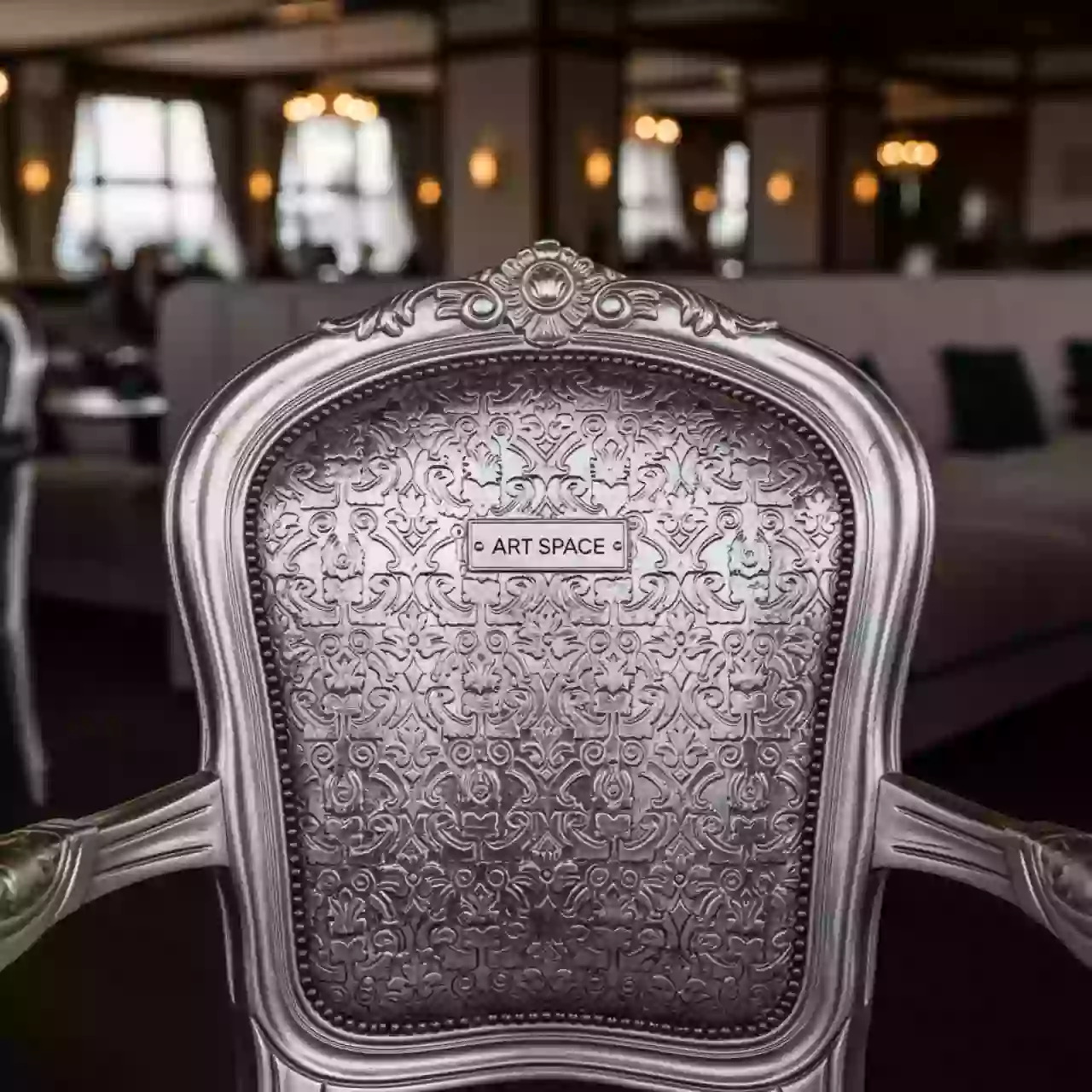 Аренда Кресло из литого алюминия Louis в Rixos Krasnaya Polyana — ART SPACE