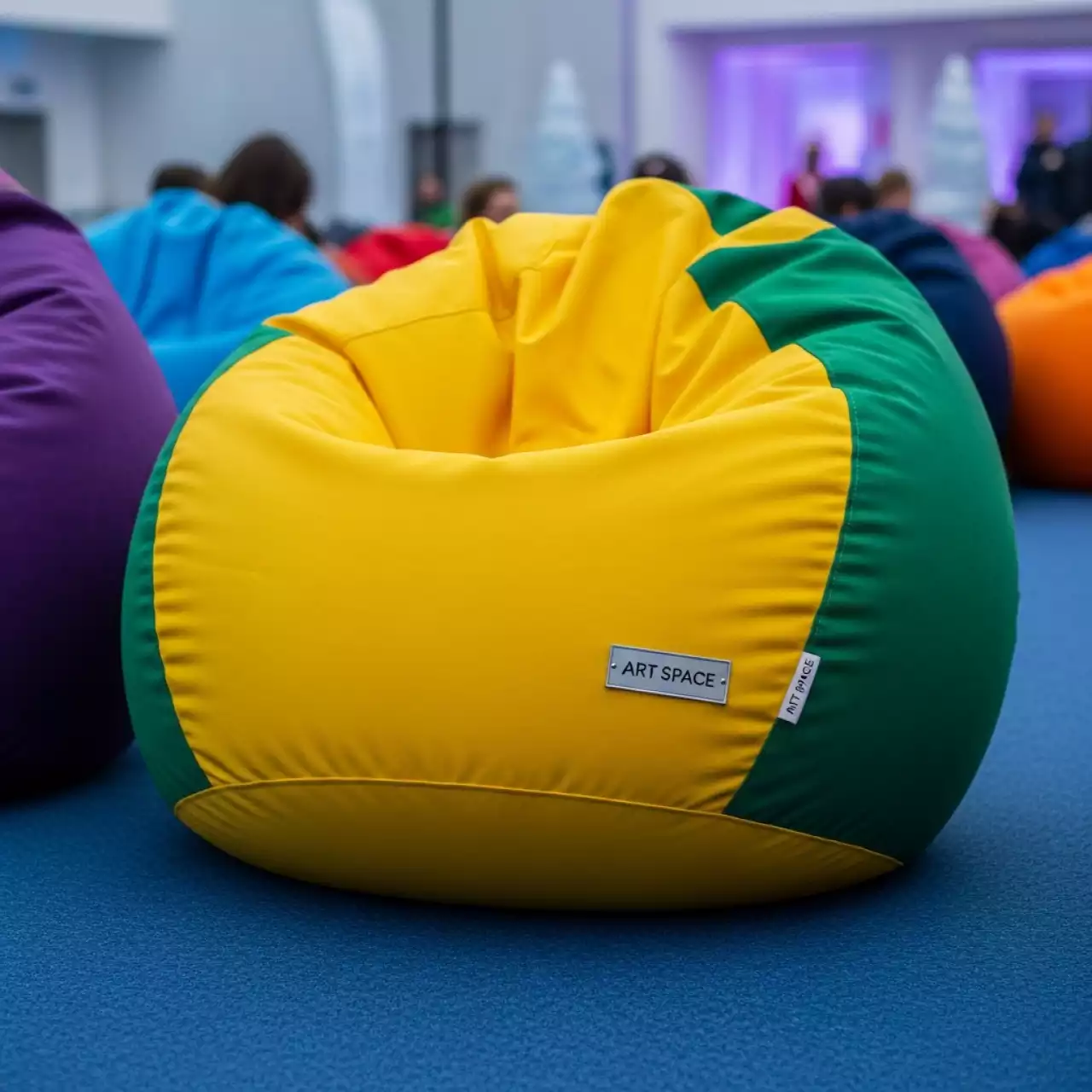 Аренда Кресло мешок Бин бэг в ледовом дворце «Большой» — ART SPACE
