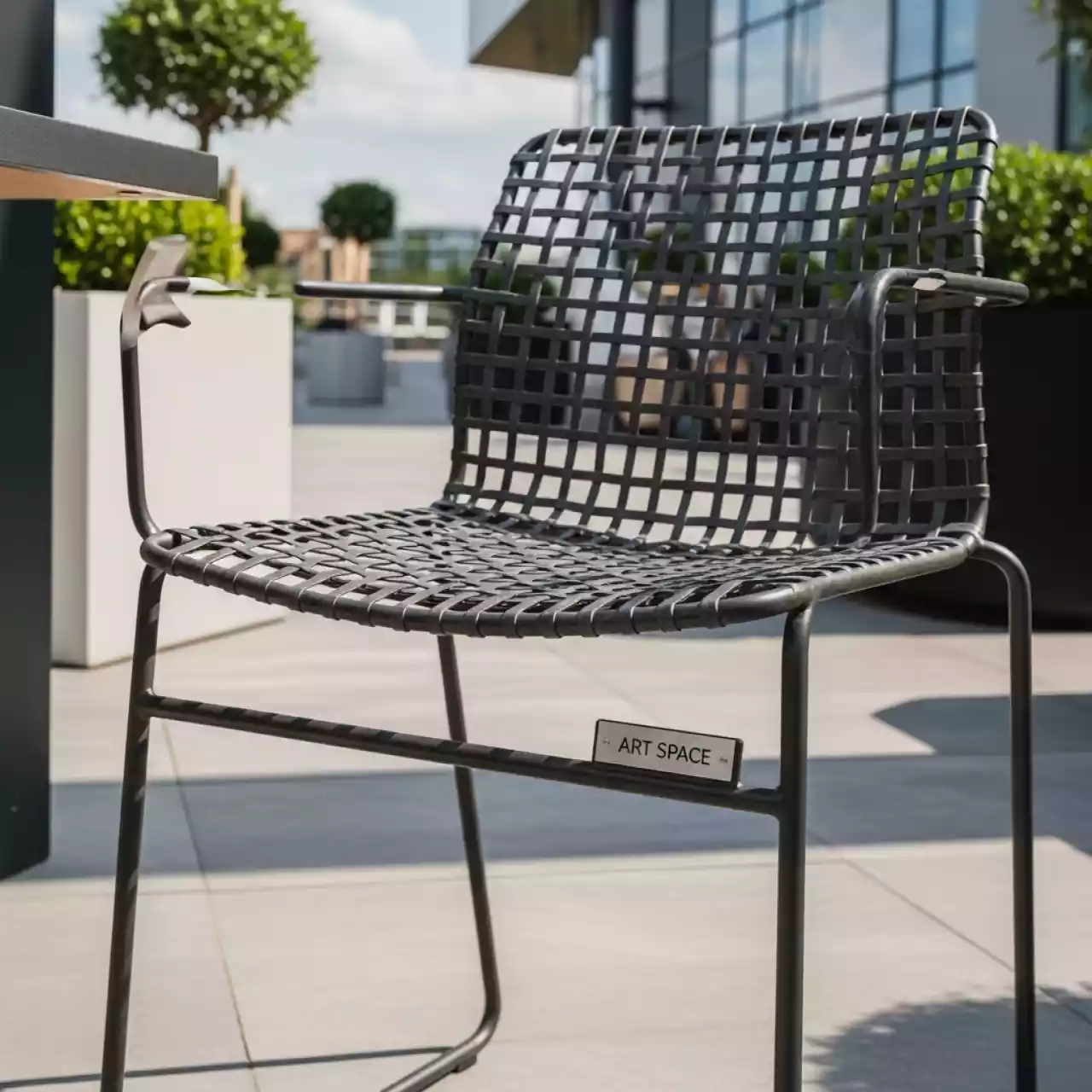 Аренда Кресло металлическое плетеное Esteban в отеле «Звездный» — ART SPACE