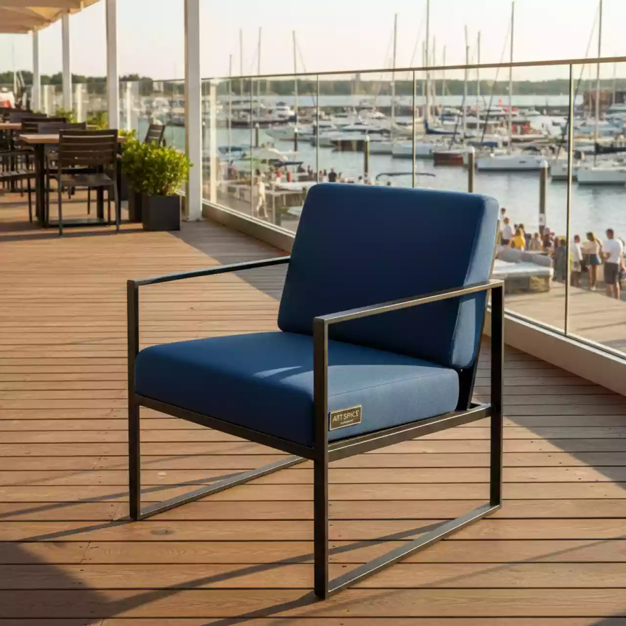 Аренда Кресло металлическое с мягкой обивкой Jalisco в ресторане «Паруса» — ART SPACE