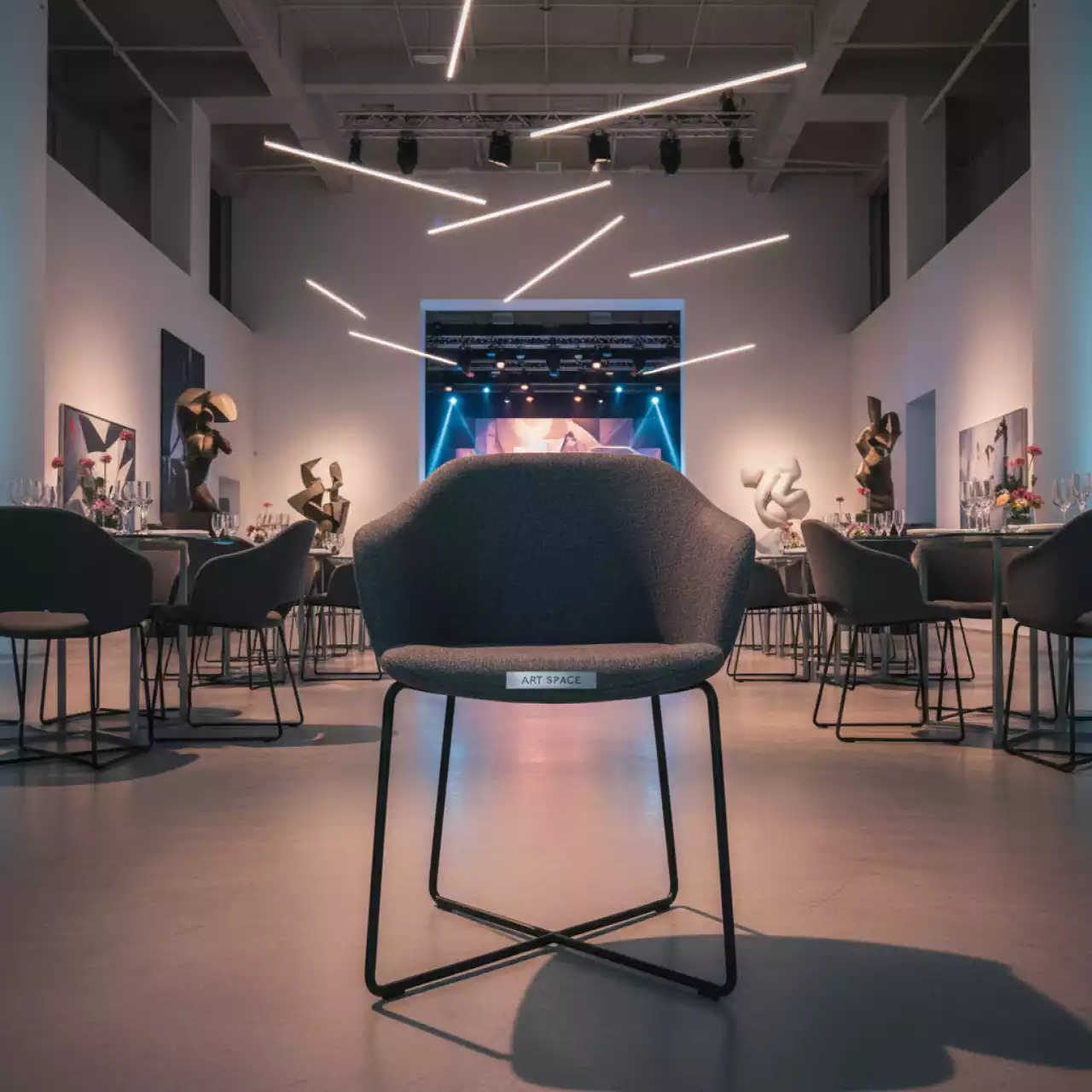 Аренда Кресло обеденное AIKO DIVA серое в Radisson Collection Paradise — ART SPACE