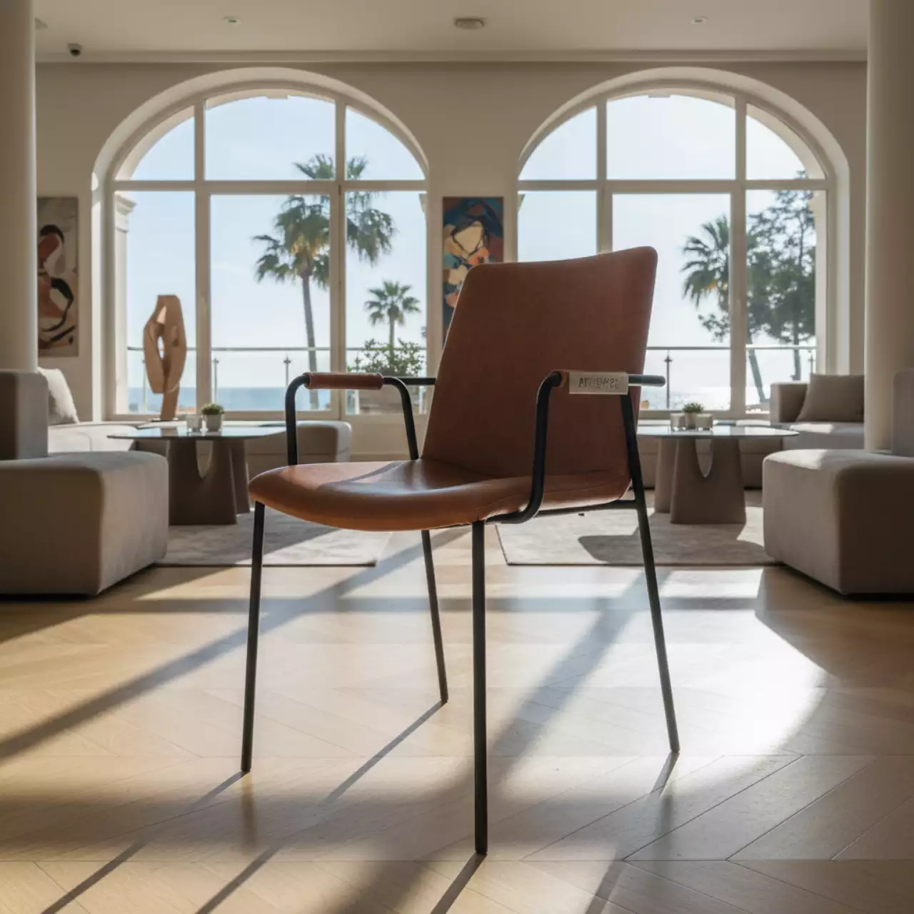 Аренда Кресло обеденное Aurora экокожа коричневое в санатории «Октябрьский» — ART SPACE