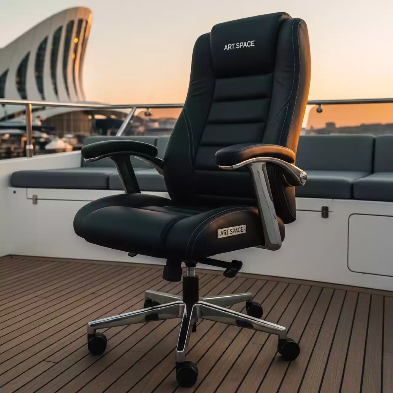 Аренда Кресло офисное черное из экокожи на VIP теплоходе (Морпорт Сочи) — ART SPACE