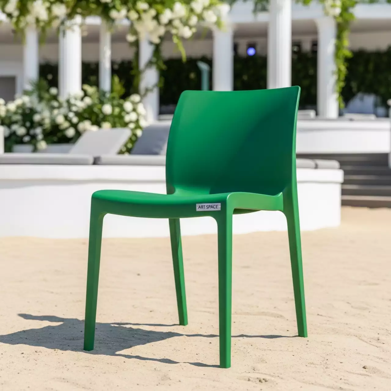 Аренда Кресло пластиковое Air XL зеленое на пляжных клубах Хосты — ART SPACE