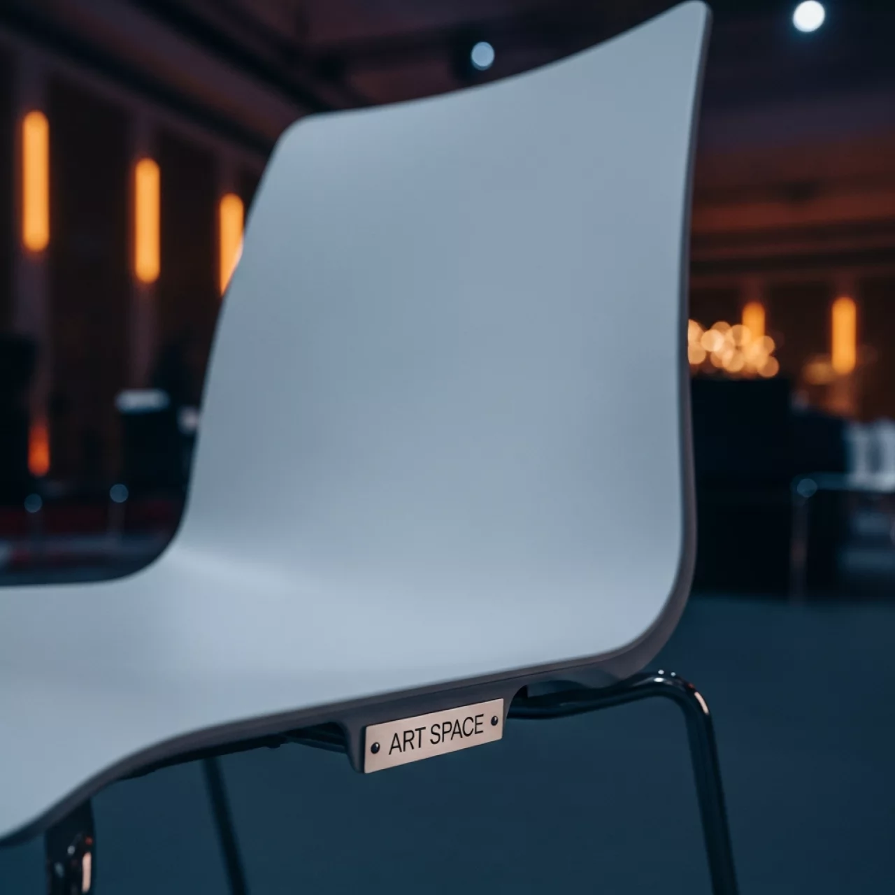 Аренда Кресло пластиковое Ginevra в Delta Sirius — ART SPACE