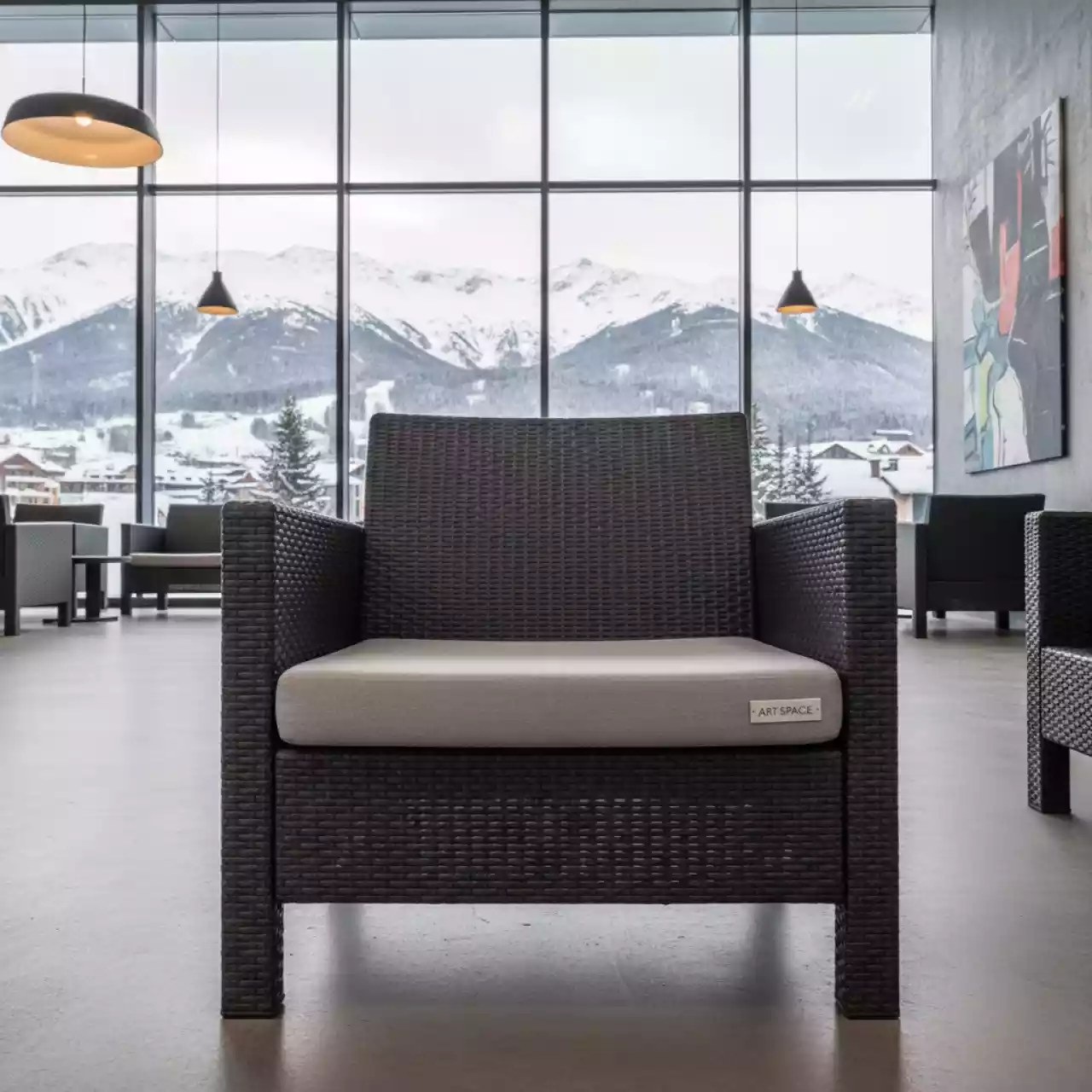 Аренда Кресло пластиковое плетеное California с подушкой в Radisson Hotel Rosa Khutor — ART SPACE