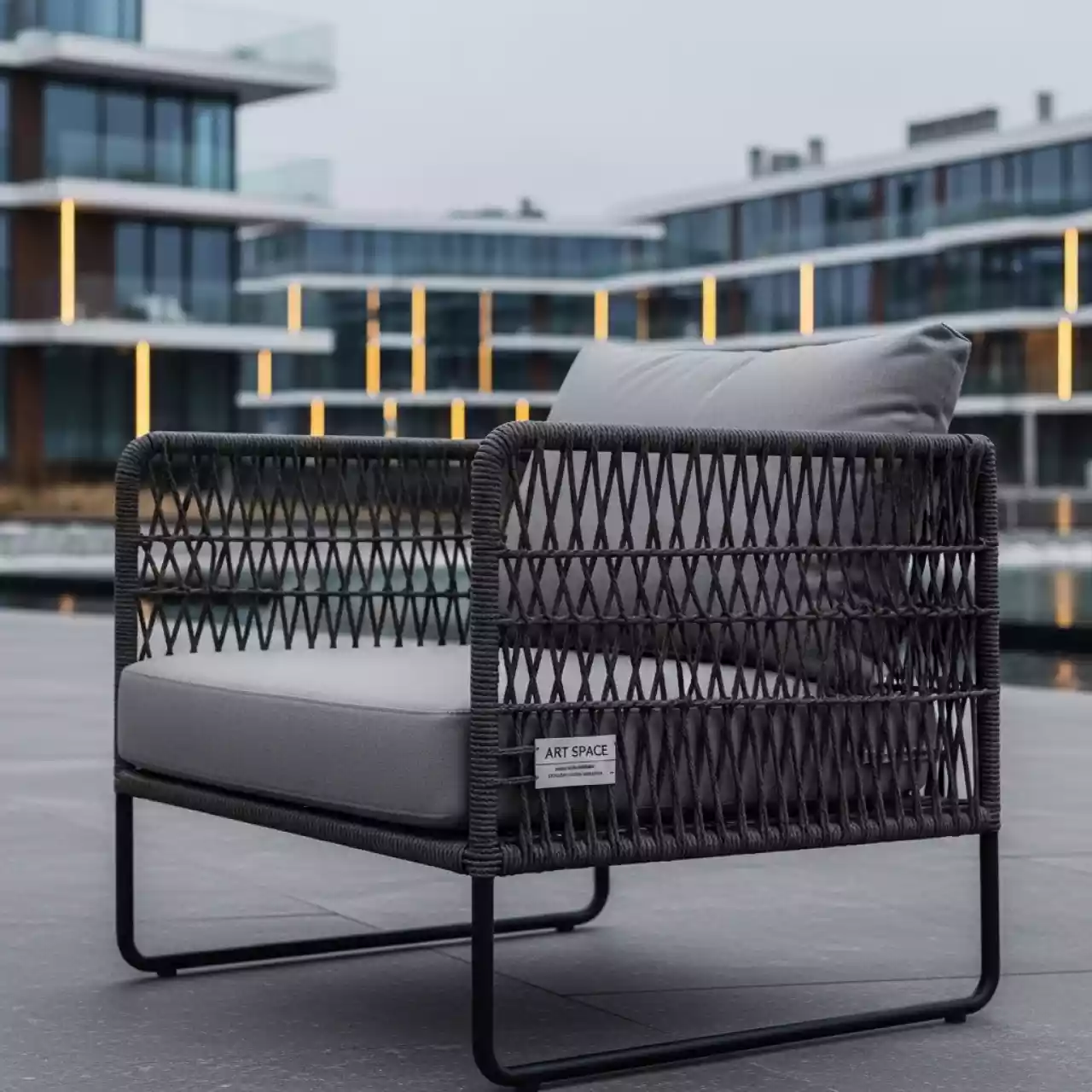 Аренда Кресло плетеное Favorita с подушками в комплексе Sea Galaxy — ART SPACE