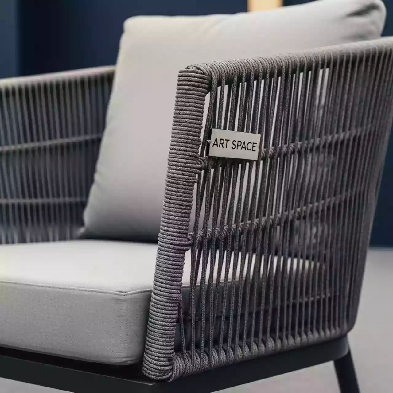 Аренда Кресло плетеное из искусственного ротанга графит Гляссе в Courtyard by Marriott Sochi — ART SPACE