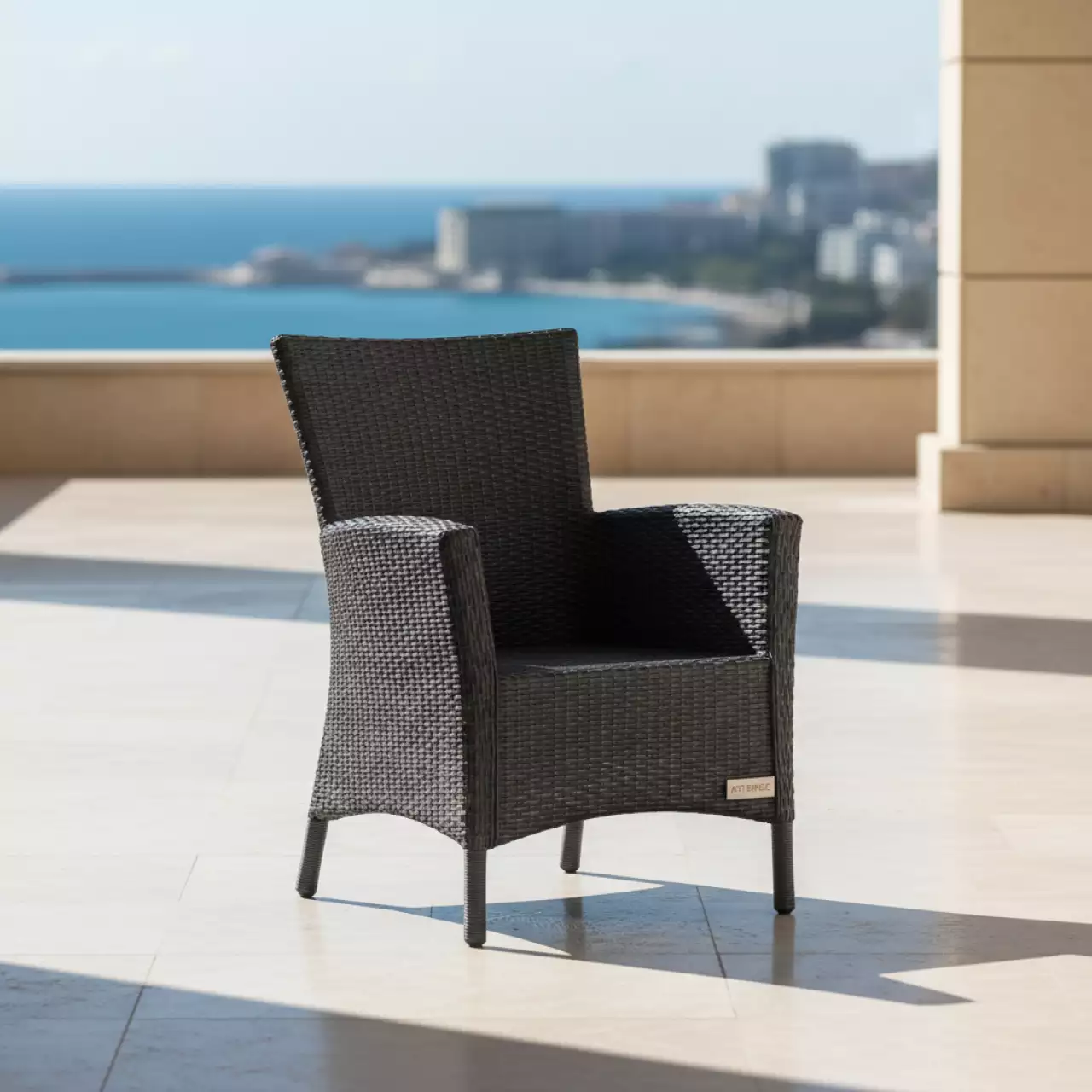 Аренда Кресло плетеное Равенна из искусственного ротанга цвет графит в Grand Karat Sochi — ART SPACE
