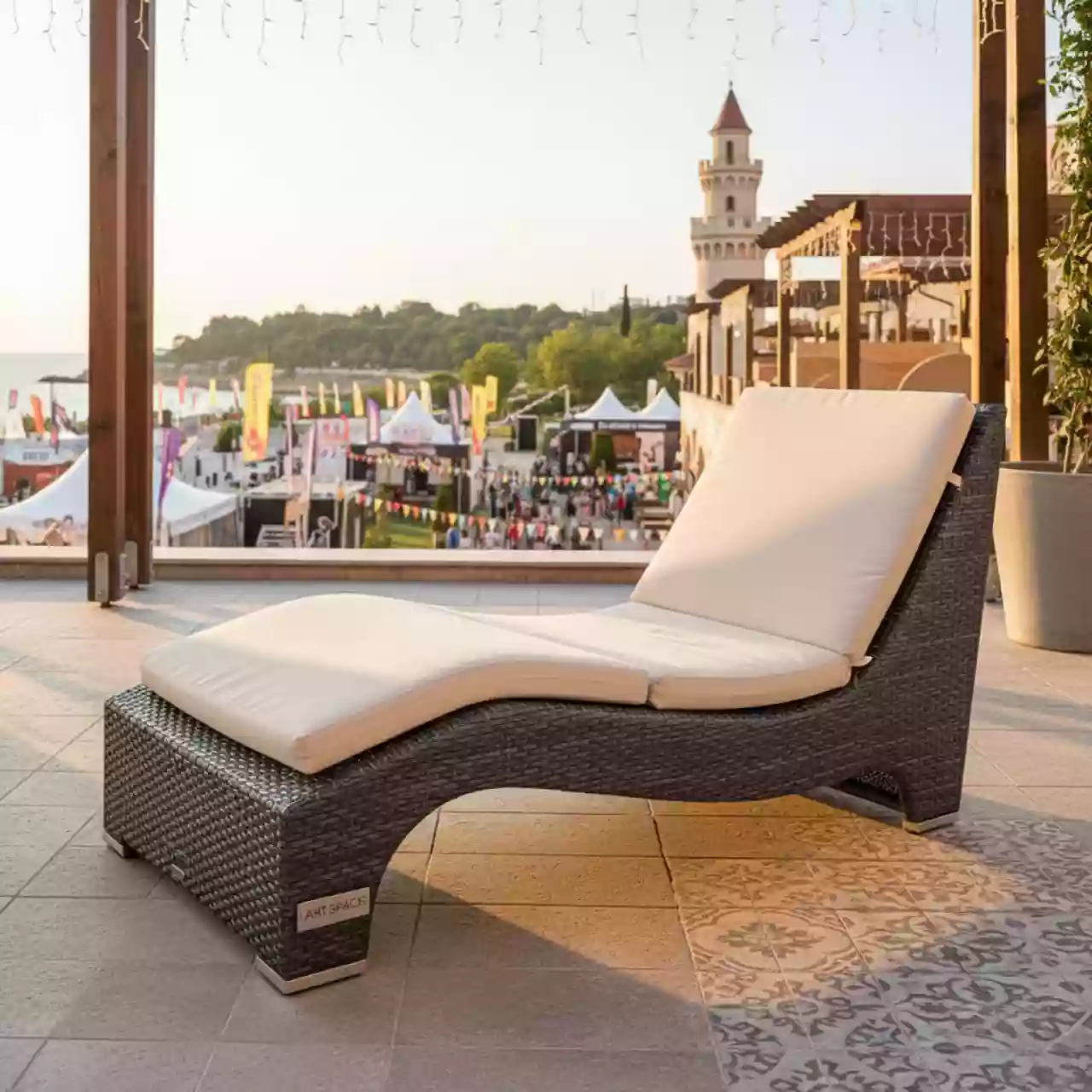 Аренда Кресло плетеное с подушками TAG AC1552 ADB в отеле «Богатырь» — ART SPACE