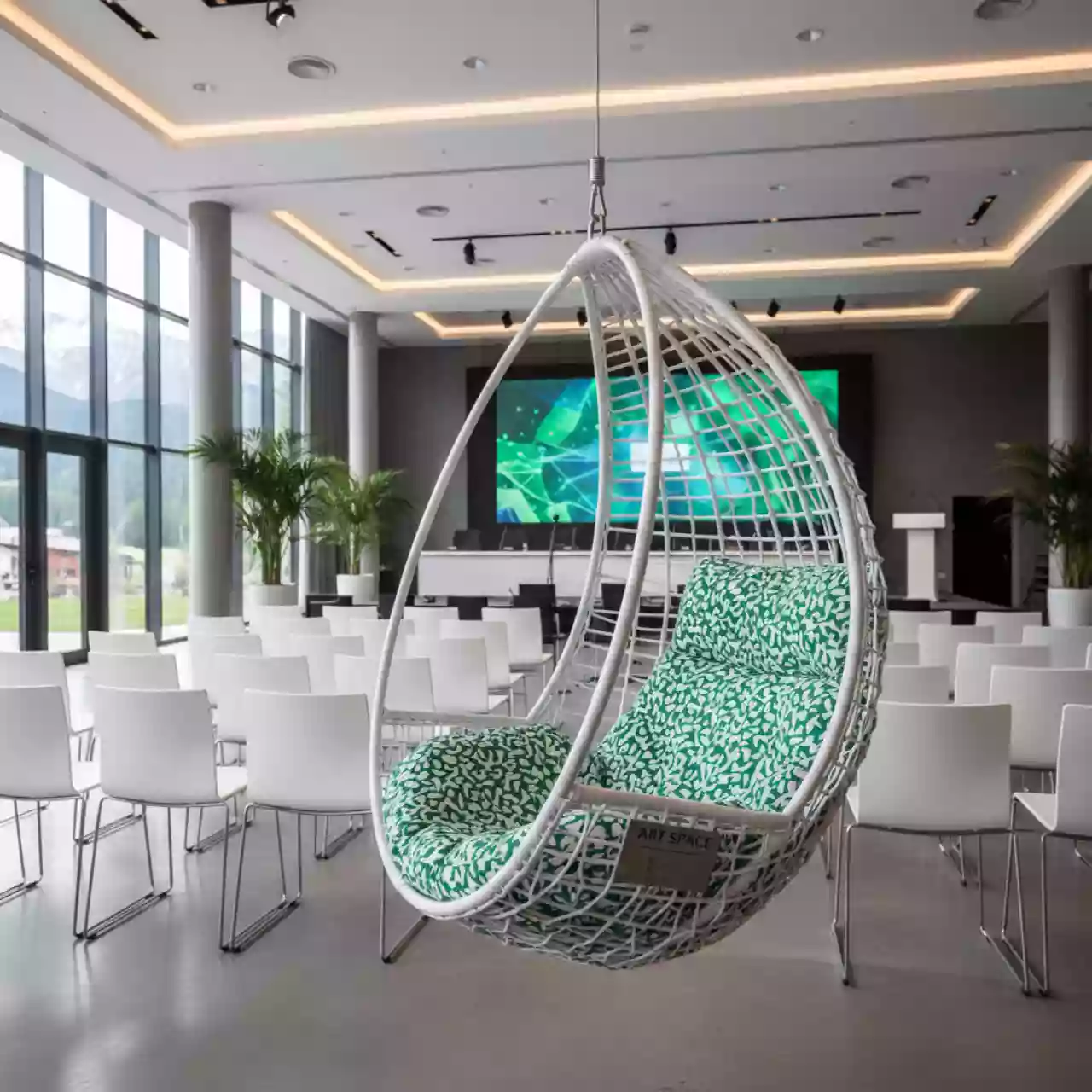 Аренда Кресло подвесное AFM 168A XL белый зеленый в Sochi Marriott Krasnaya Polyana — ART SPACE