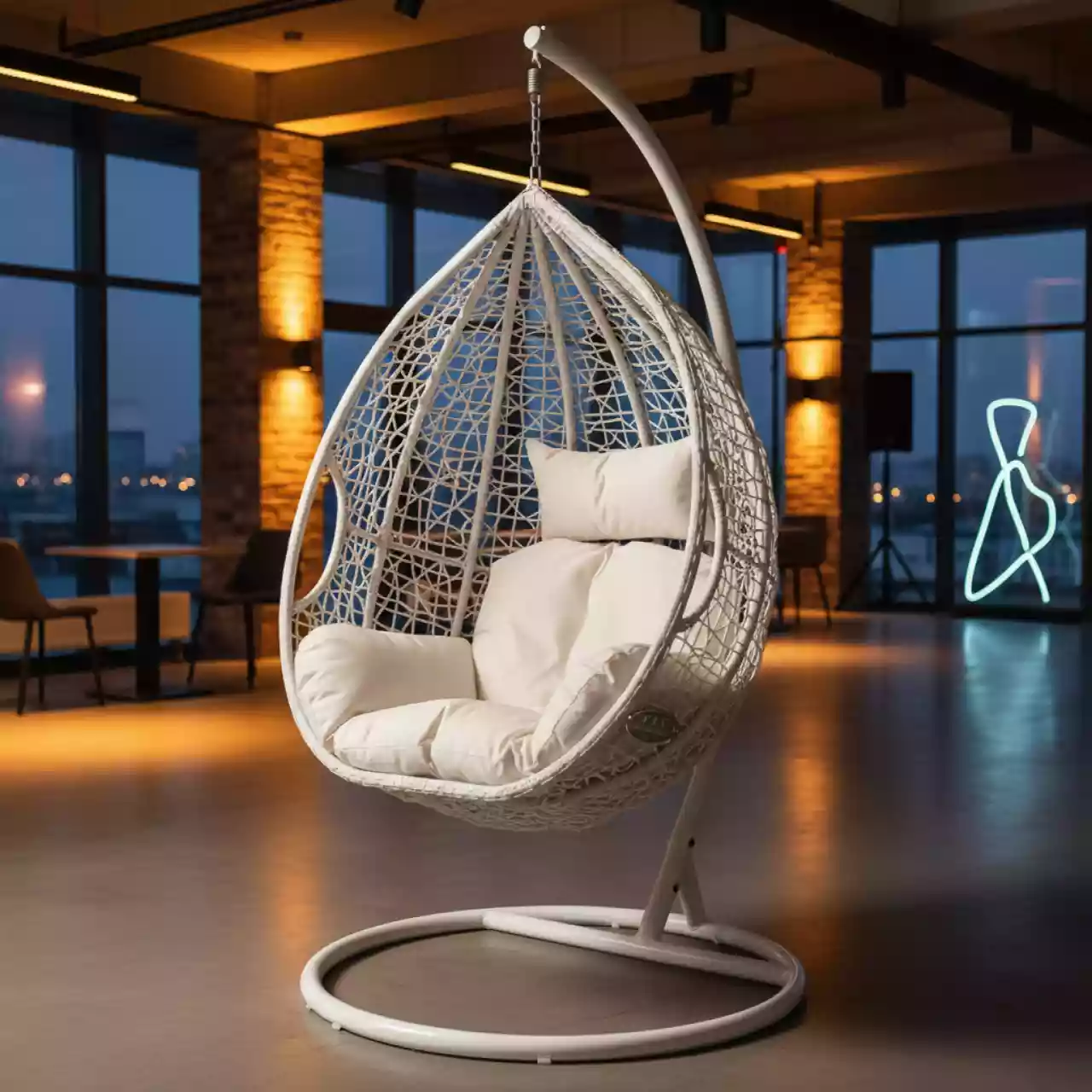 Аренда Кресло подвесное AFM 300GW белое в отеле Radisson Lazurnaya — ART SPACE