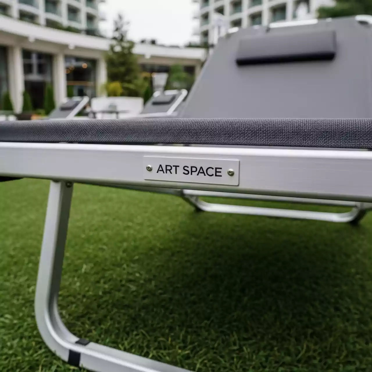 Аренда Кресло шезлонг металлическое складное Fiesta Soft XL в City Park Hotel Sochi — ART SPACE