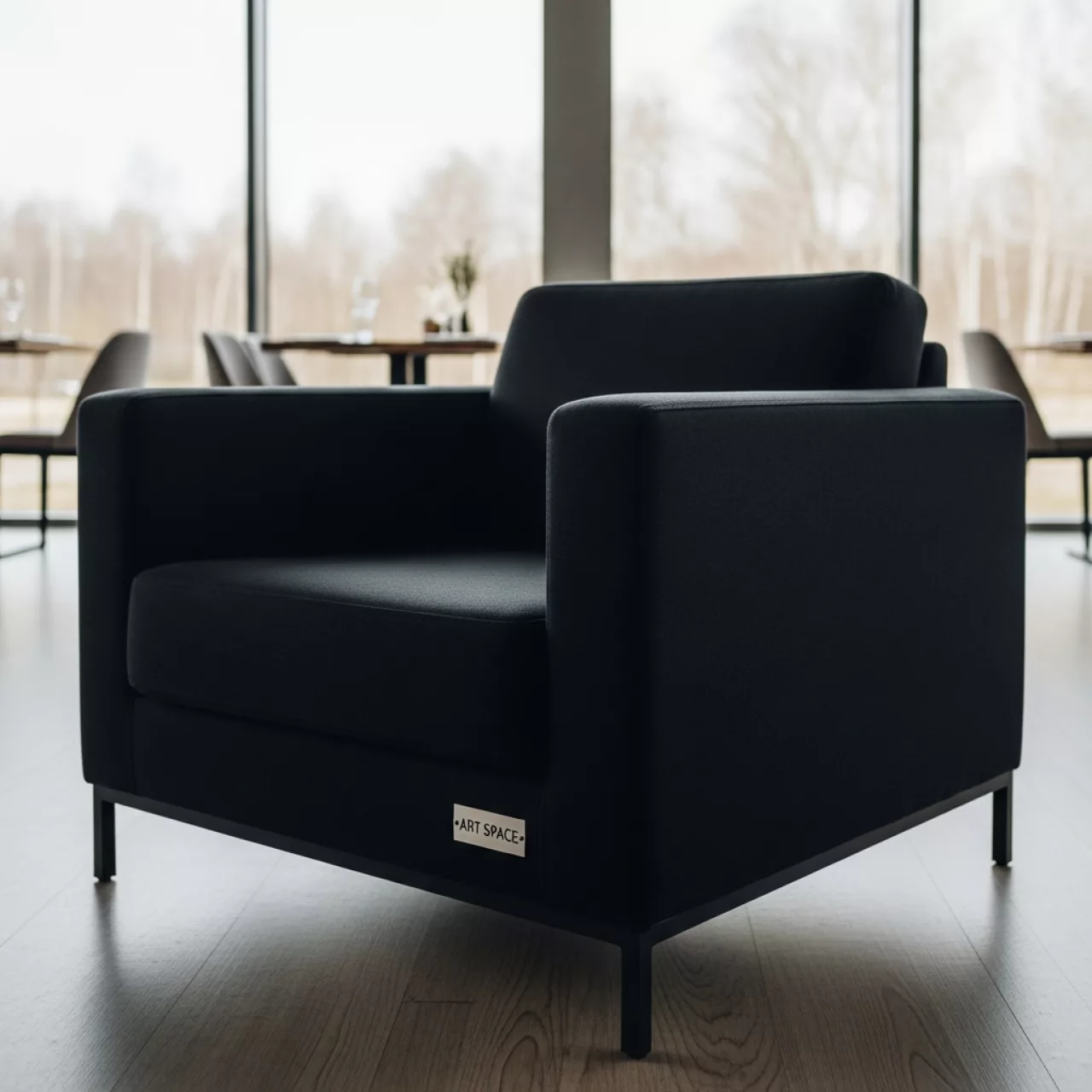 Аренда Кресло Solsta черное в ресторане «Паруса» — ART SPACE