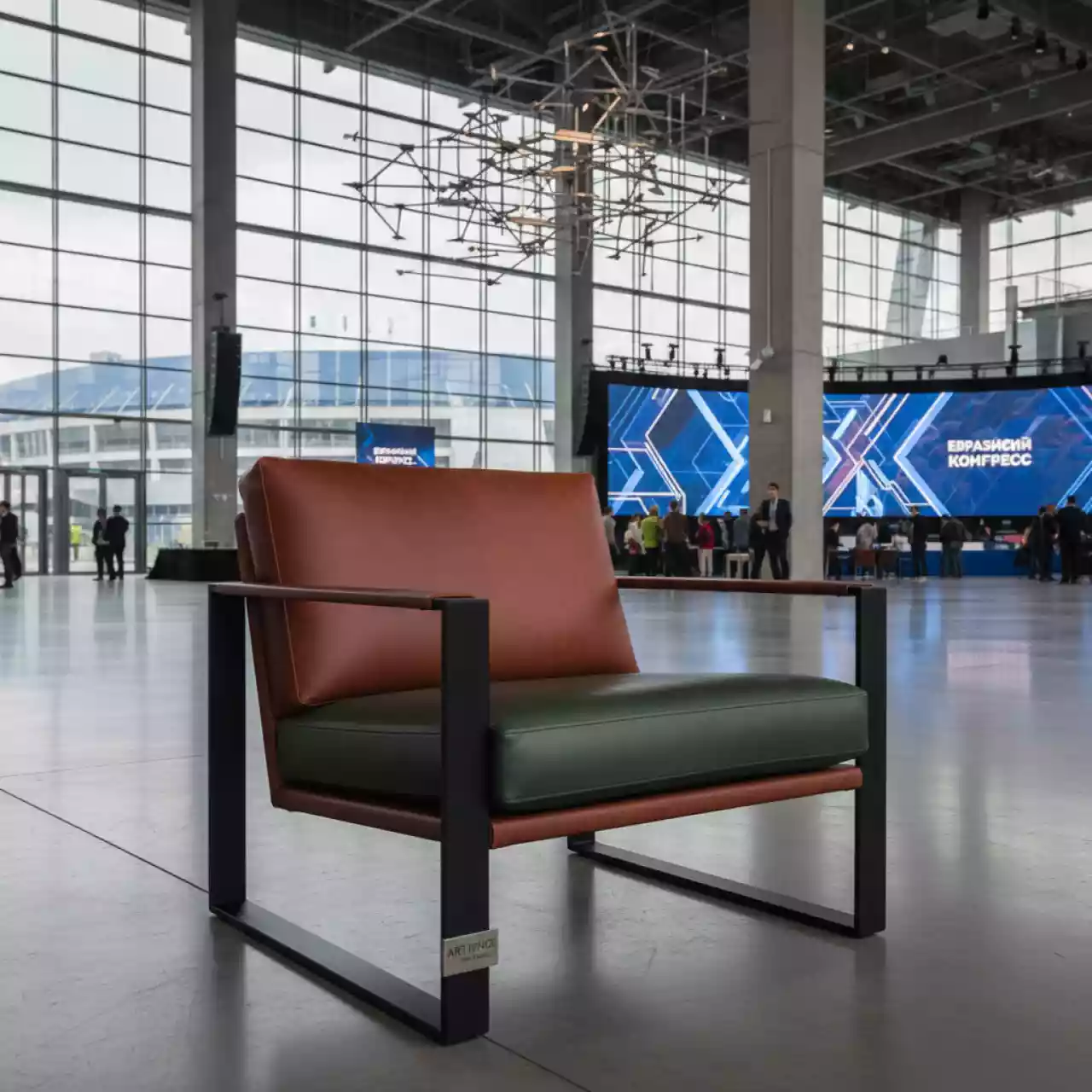 Аренда Кресло Томас в ледовом дворце «Большой» — ART SPACE