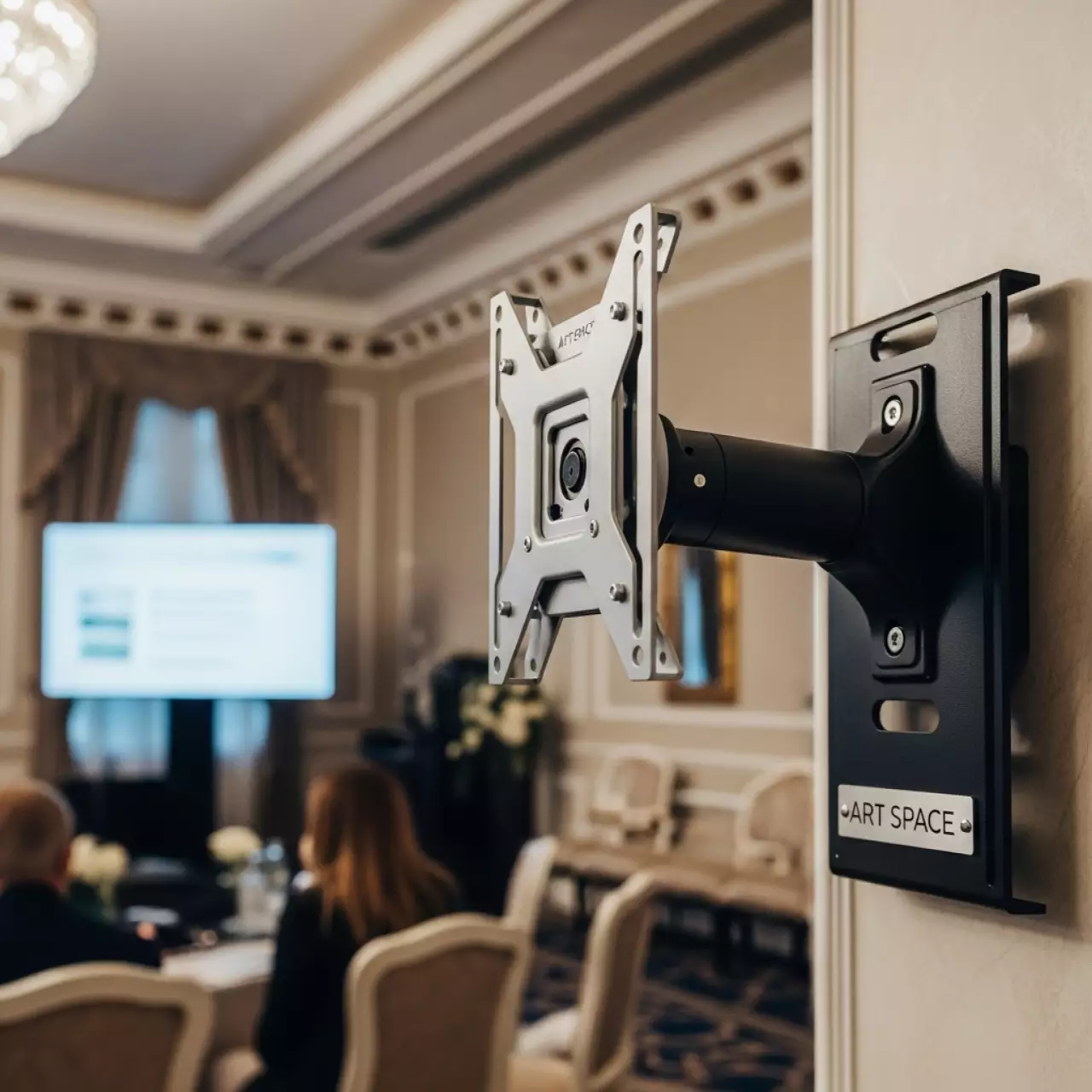 Аренда Кронштейн газлифт настольный Onkron G140 в Mercure Сочи Центр — ART SPACE