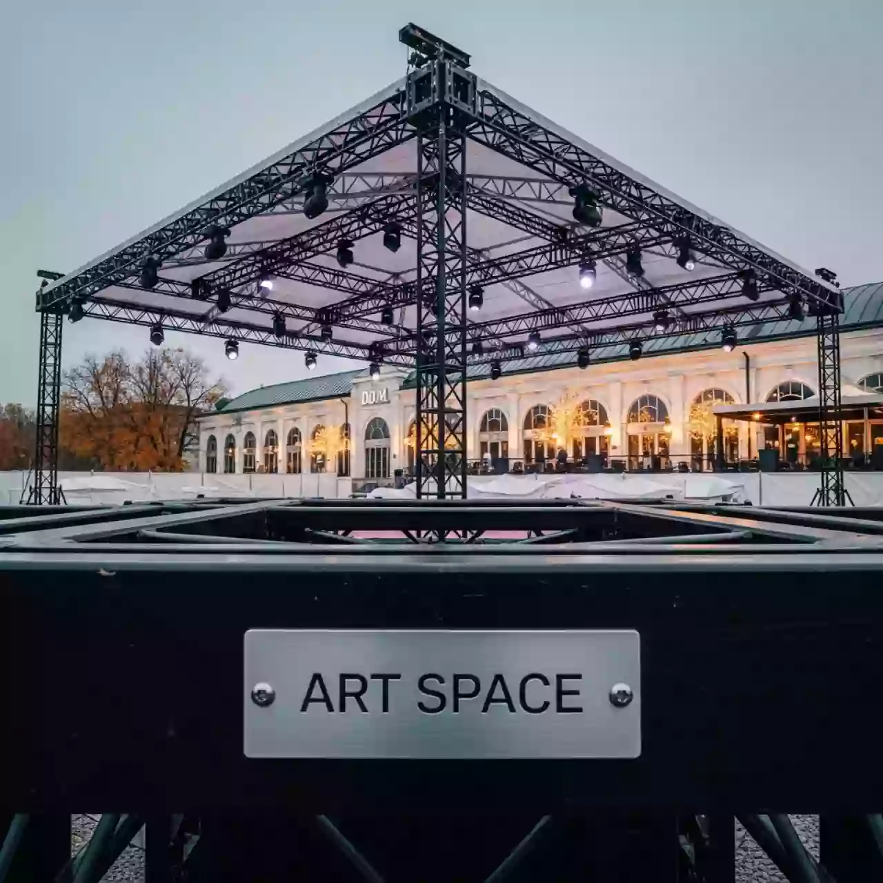 Аренда Крыша модульная граунда 37х22 м Prolyte в ресторане «D.O.M» — ART SPACE