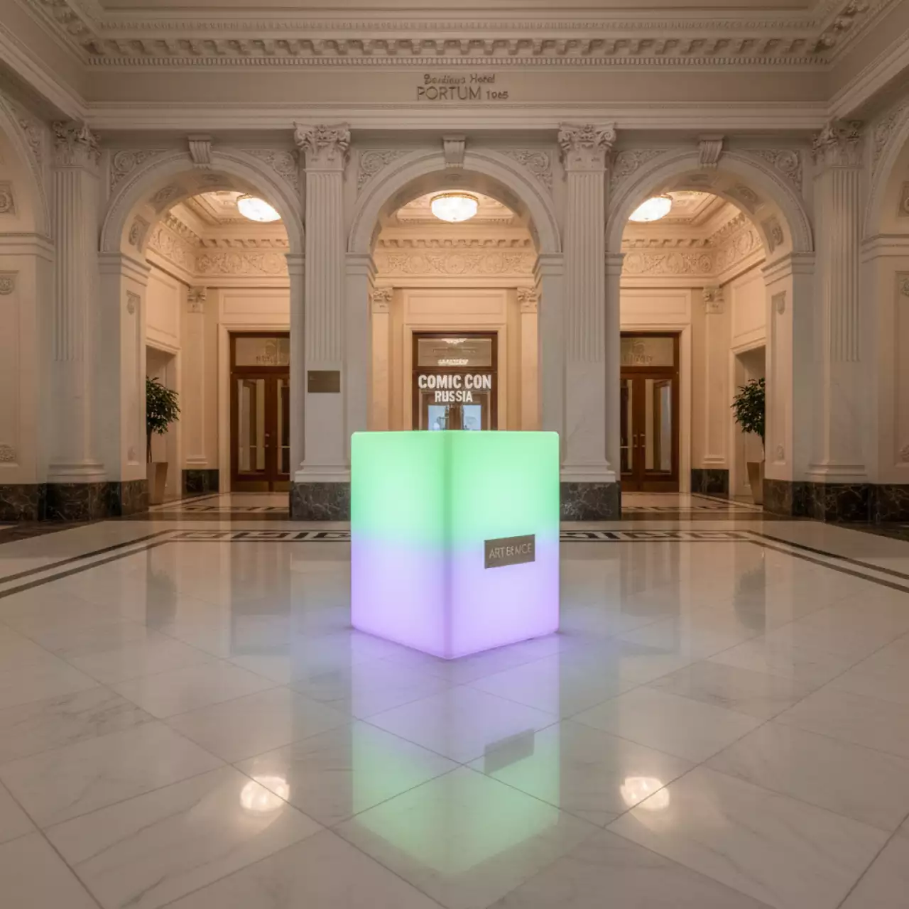 Аренда Куб LED 50 см в Boutique Hotel PORTUM 1905 — ART SPACE