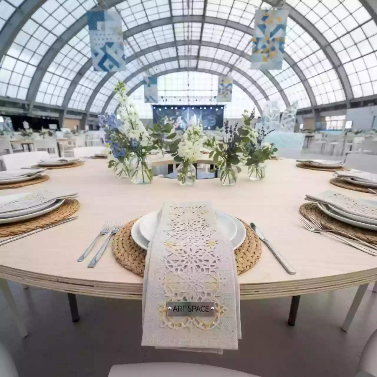 Аренда Куверта на 2 прибора ажурный лен в Ледовом дворце «Айсберг» — ART SPACE