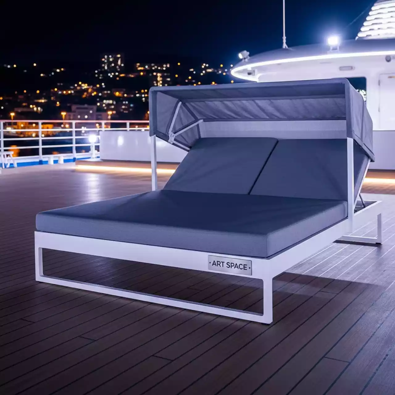Аренда Лаунж лежак с козырьком Vela Basic на VIP теплоходе (Морпорт Сочи) — ART SPACE