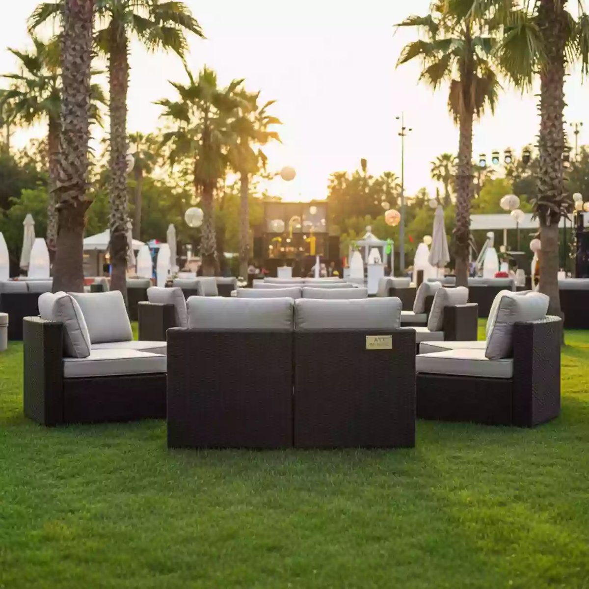 Аренда Лаунж зона ABION из искусственного ротанга в парке «Ривьера» — ART SPACE