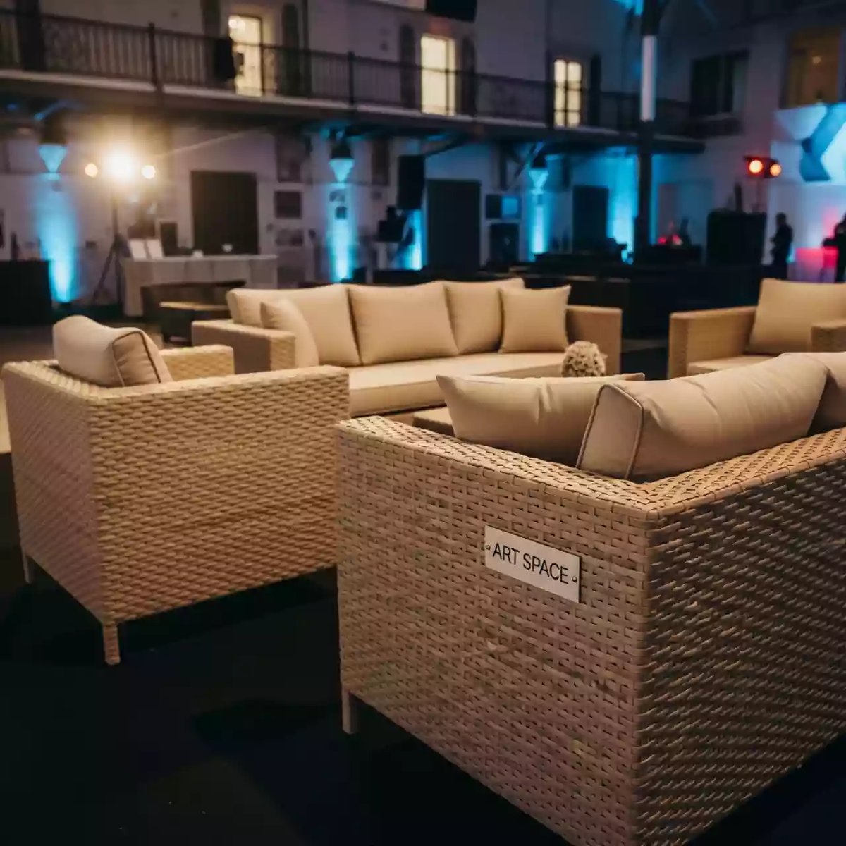 Аренда Лаунж зона Асти из искусственного ротанга на 6 персон бежевый в конгресс-холле отеля Жемчужина — ART SPACE