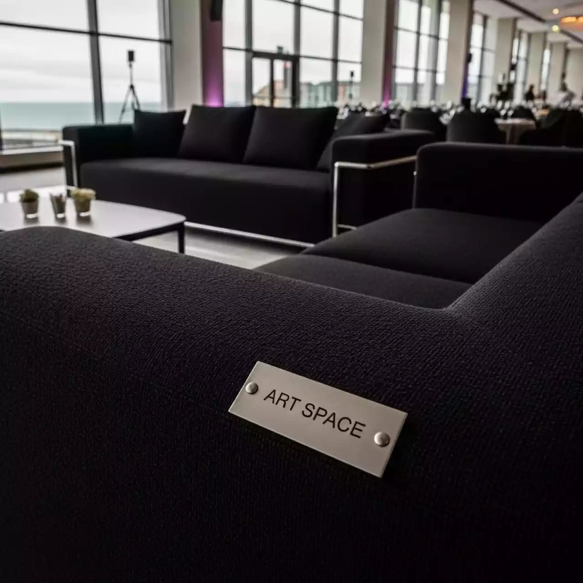 Аренда Лаунж зона CALMA LONG черный в отеле Hyatt Regency Sochi — ART SPACE