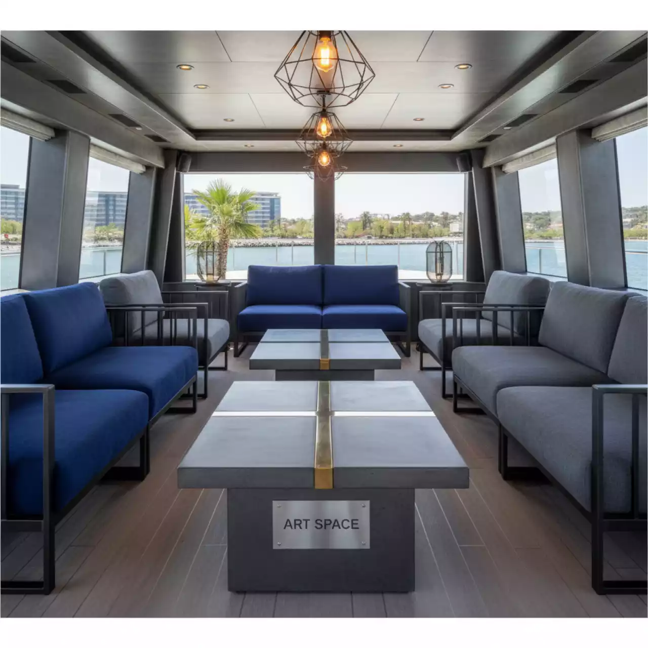 Аренда Лаунж зона LVGL 010500 S3 на VIP-яхте (Имеретинский порт) — ART SPACE