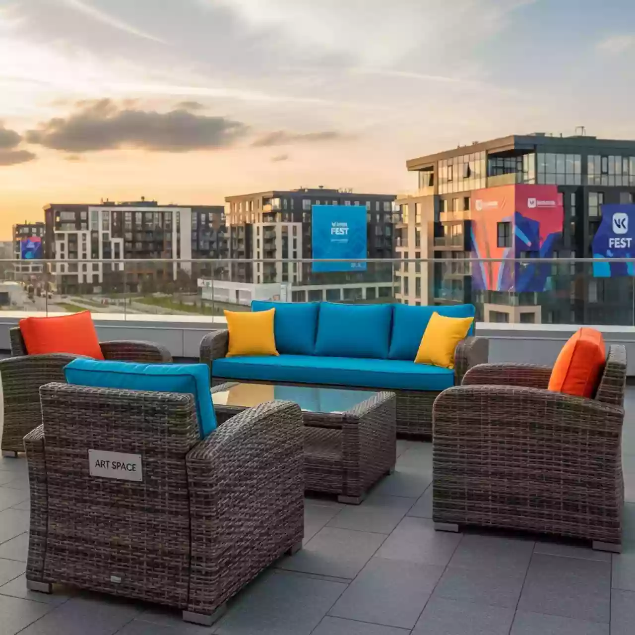 Аренда Лаунж зона Royal Family Victor из искусственного ротанга в Gamma Sirius — ART SPACE