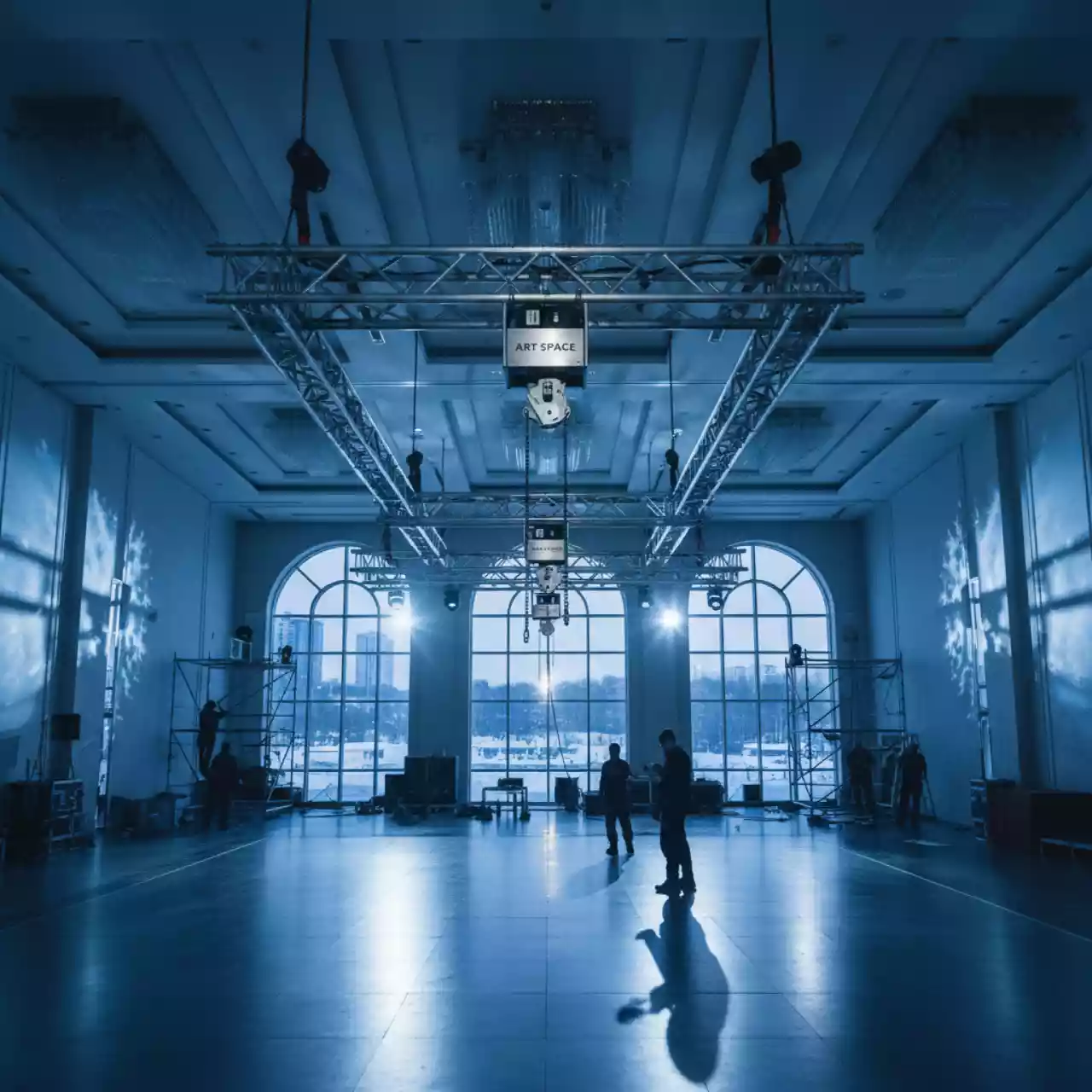 Аренда Лебедки электротельферы цепные в Pullman Sochi Centre — ART SPACE