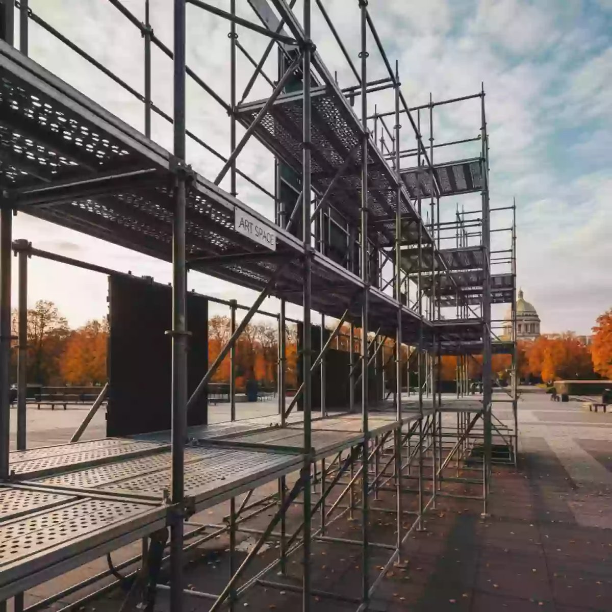 Аренда Леса хомутовые ЛХ 40 УС на Медальной площади — ART SPACE