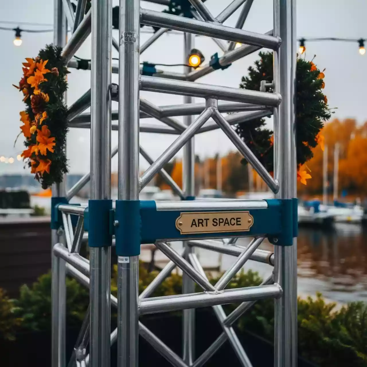 Аренда Леса хомутовые строительные ЛСПХ 40 в ресторане «Паруса» — ART SPACE