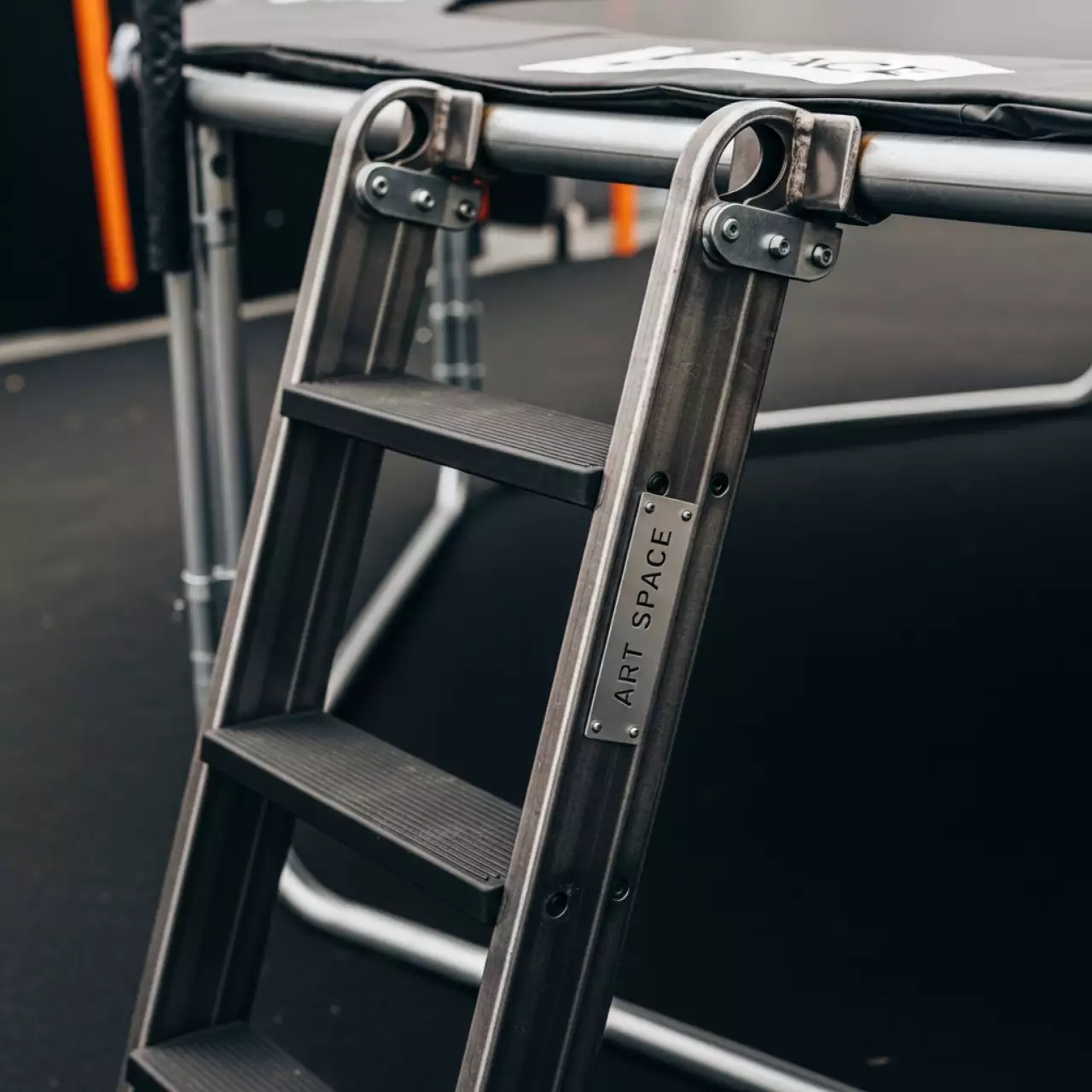 Аренда Лестница для батутов 10 футовых в Green Flow Hotel — ART SPACE