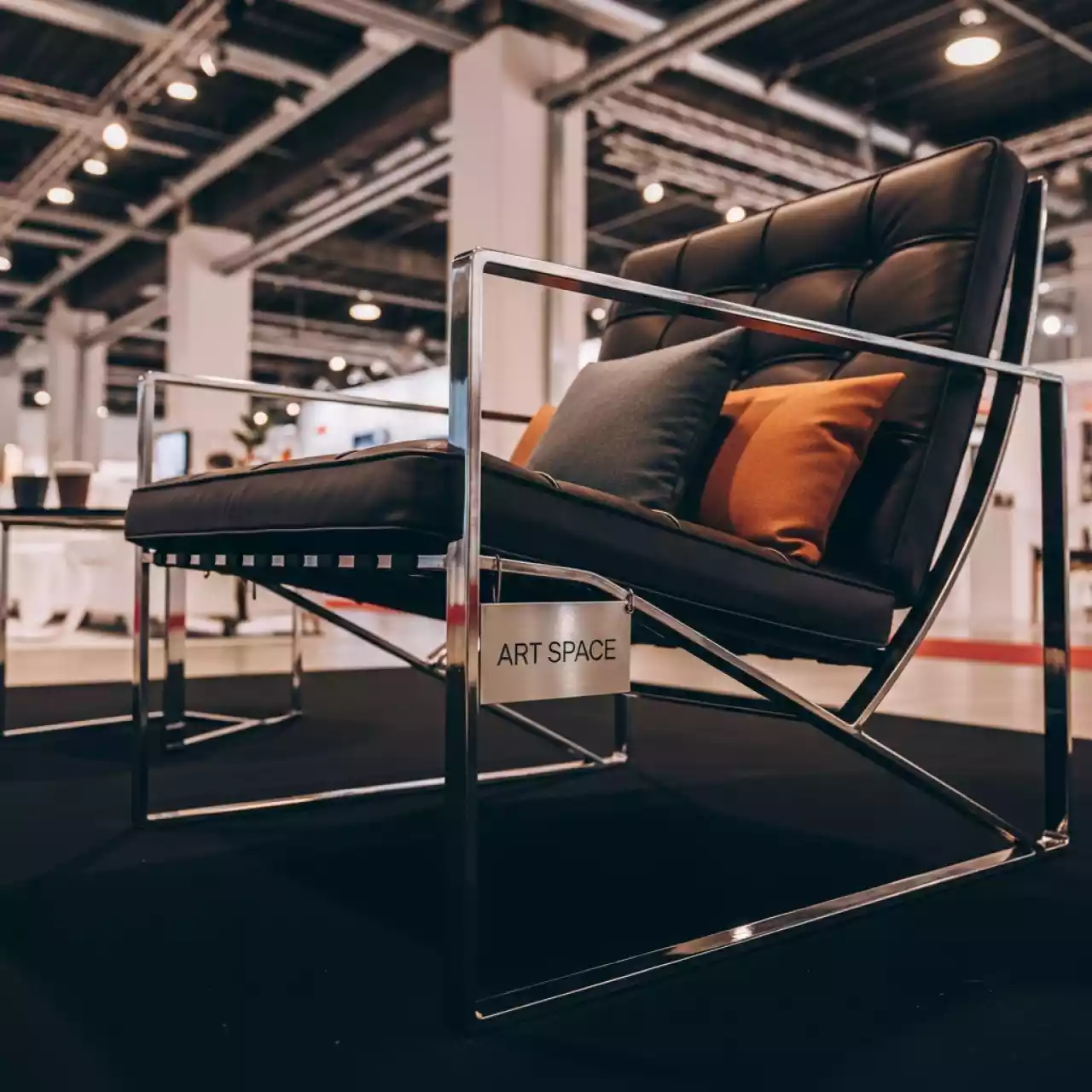 Аренда Лежак дизайнерский Barcelona в Mercure Сочи Центр — ART SPACE