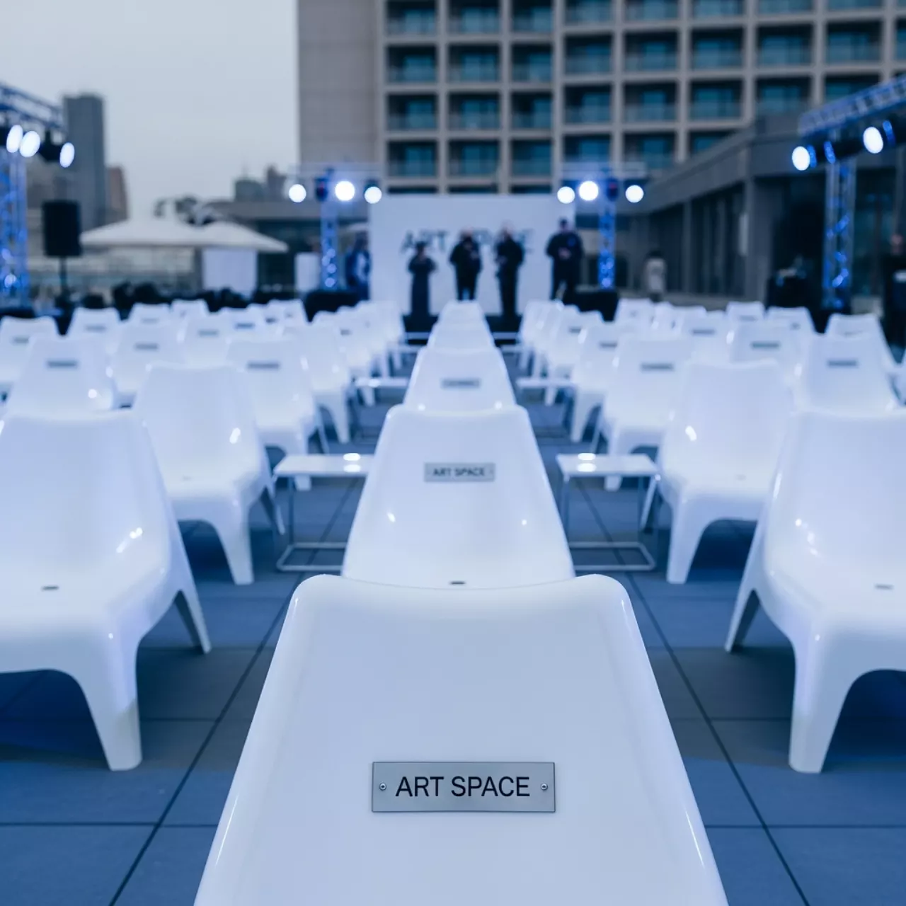 Аренда Лежак пластиковый Ibiza Basic в отеле «Звездный» — ART SPACE