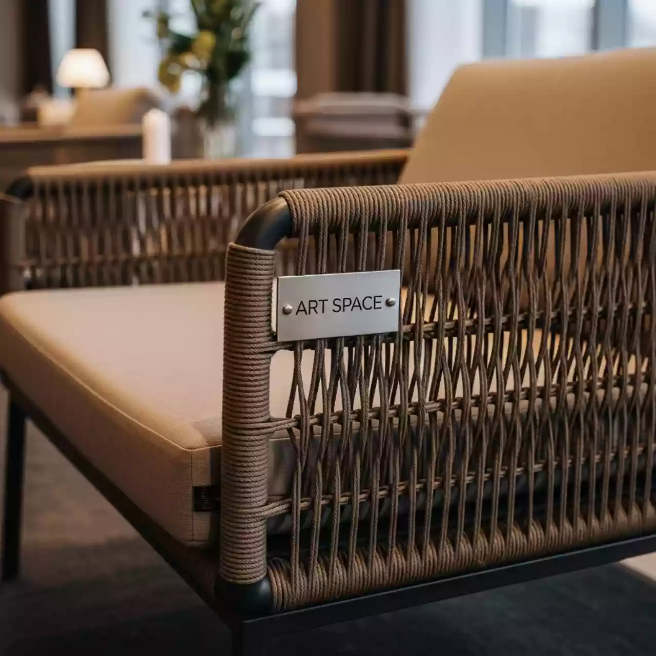 Аренда Лежак плетеный с матрасом Panama в отеле «Звездный» — ART SPACE