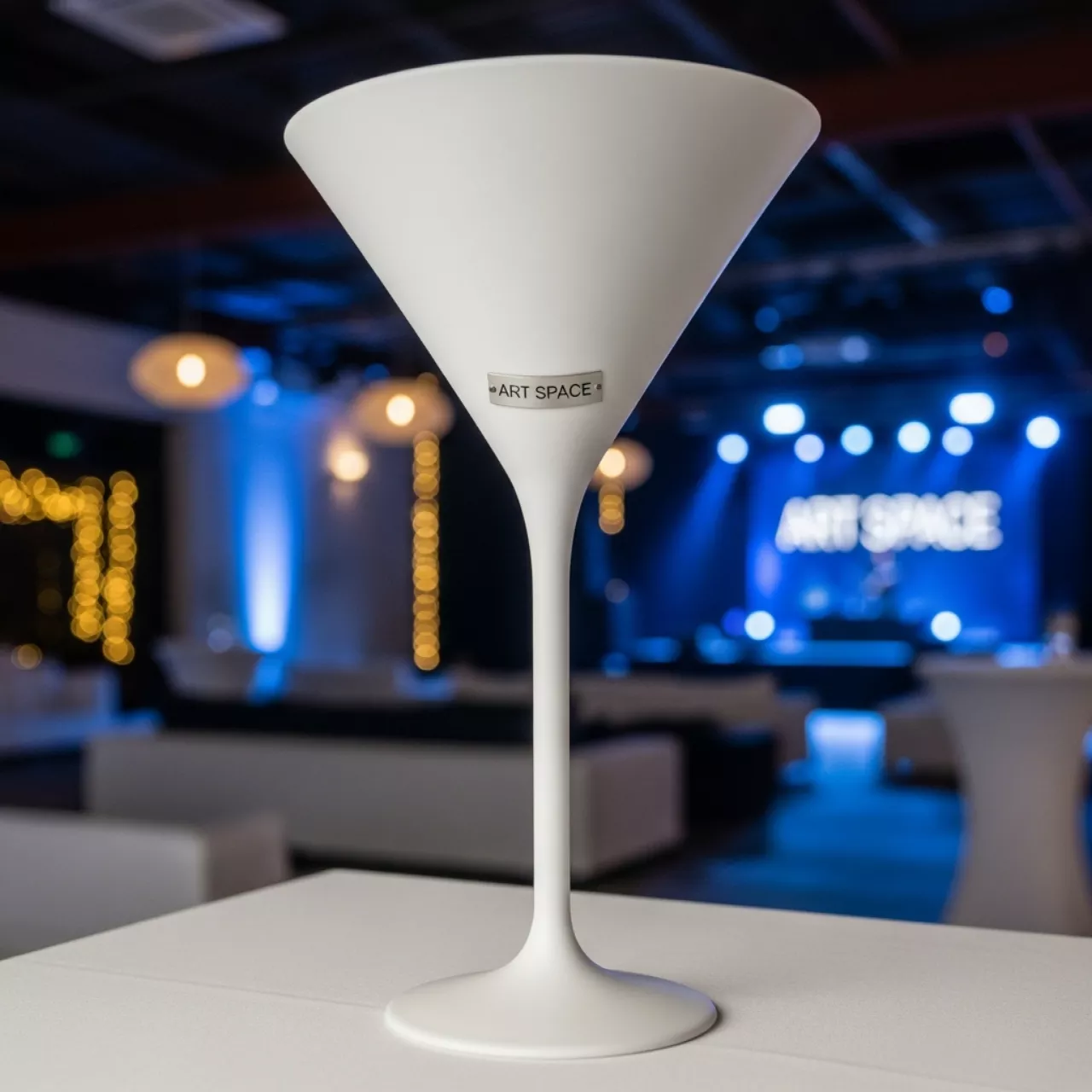 Аренда Мартинка КИЛИАН белая в комплексе Sea Galaxy — ART SPACE